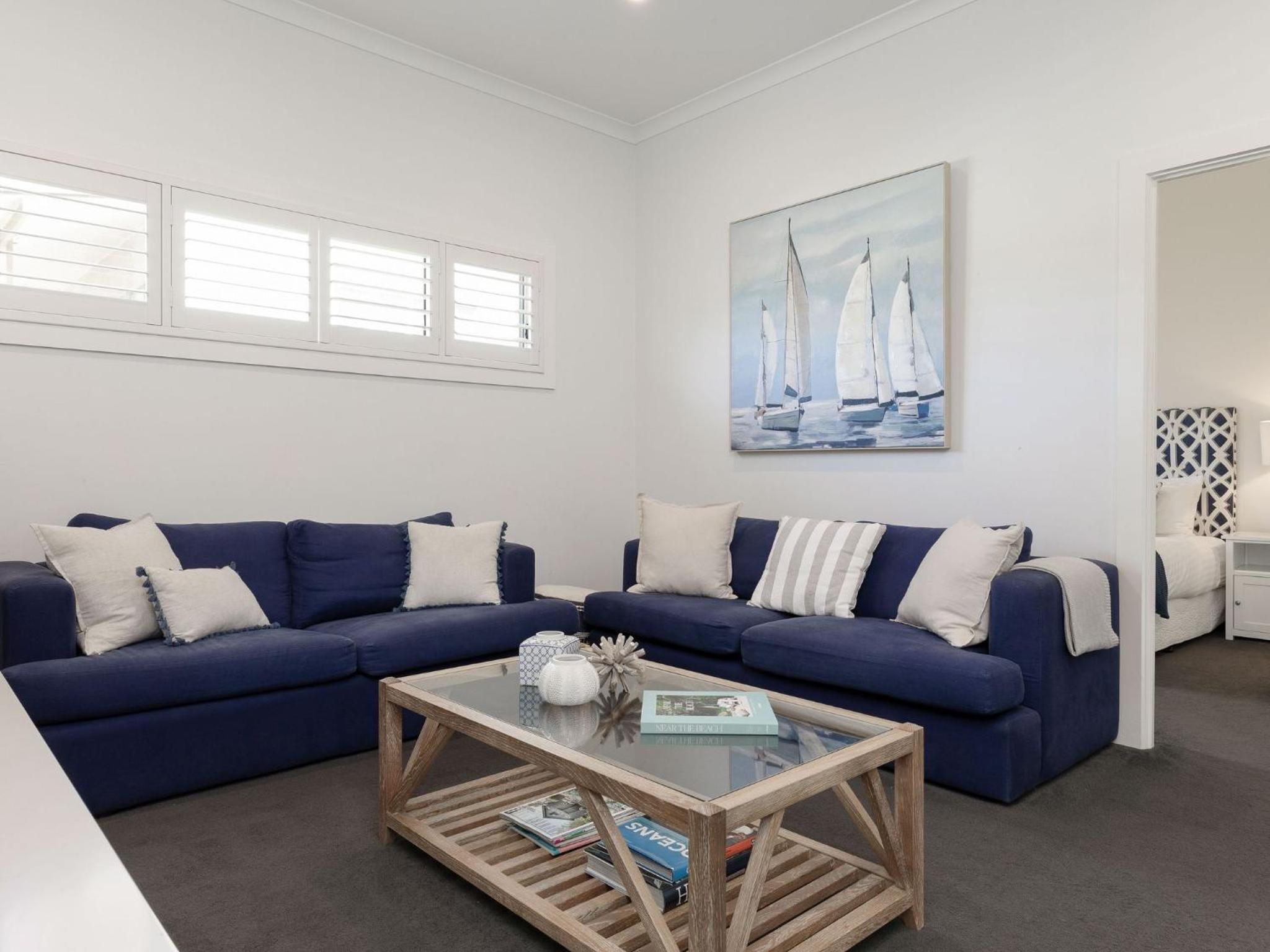 Sea Breeze - walking distance to Orion Beach