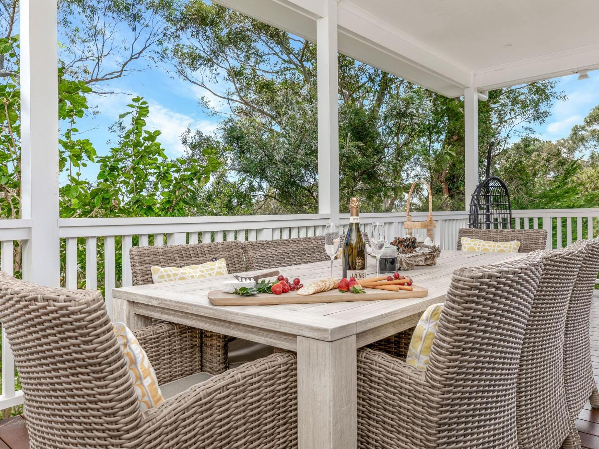 Sea Breeze - walking distance to Orion Beach