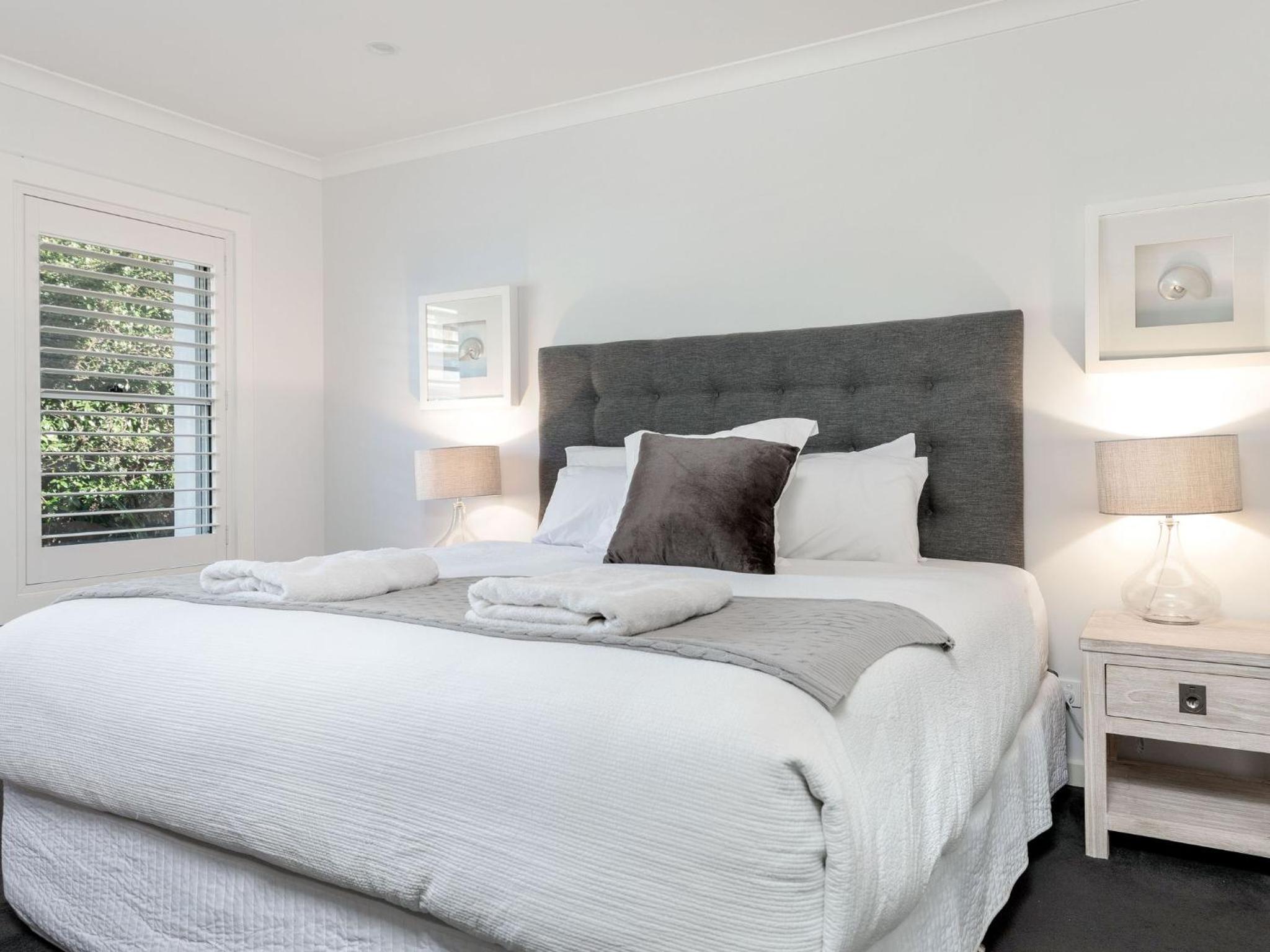 Sea Breeze - walking distance to Orion Beach