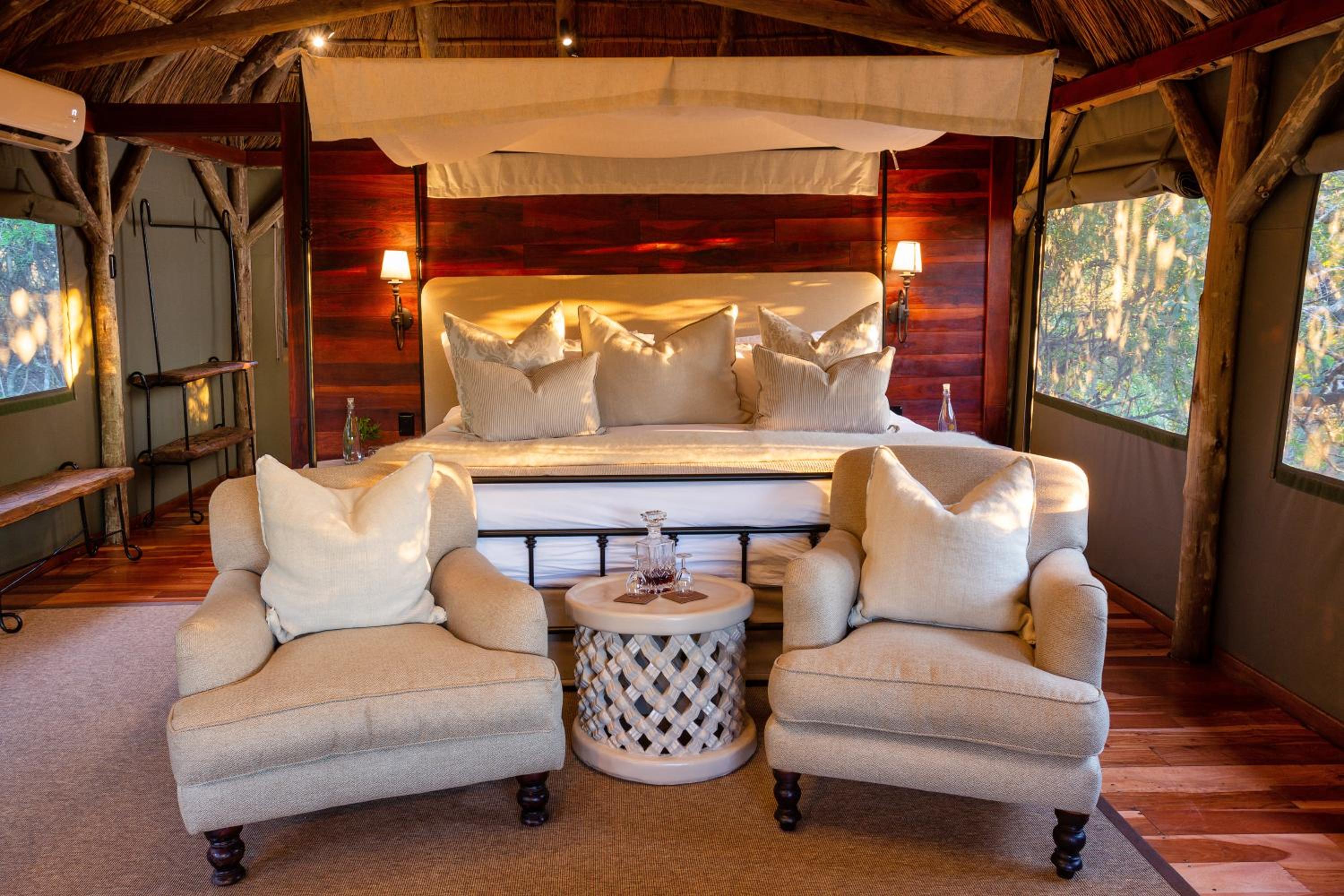Lalibela Wildlife Reserve - Tree Tops Safari Lodge view 2