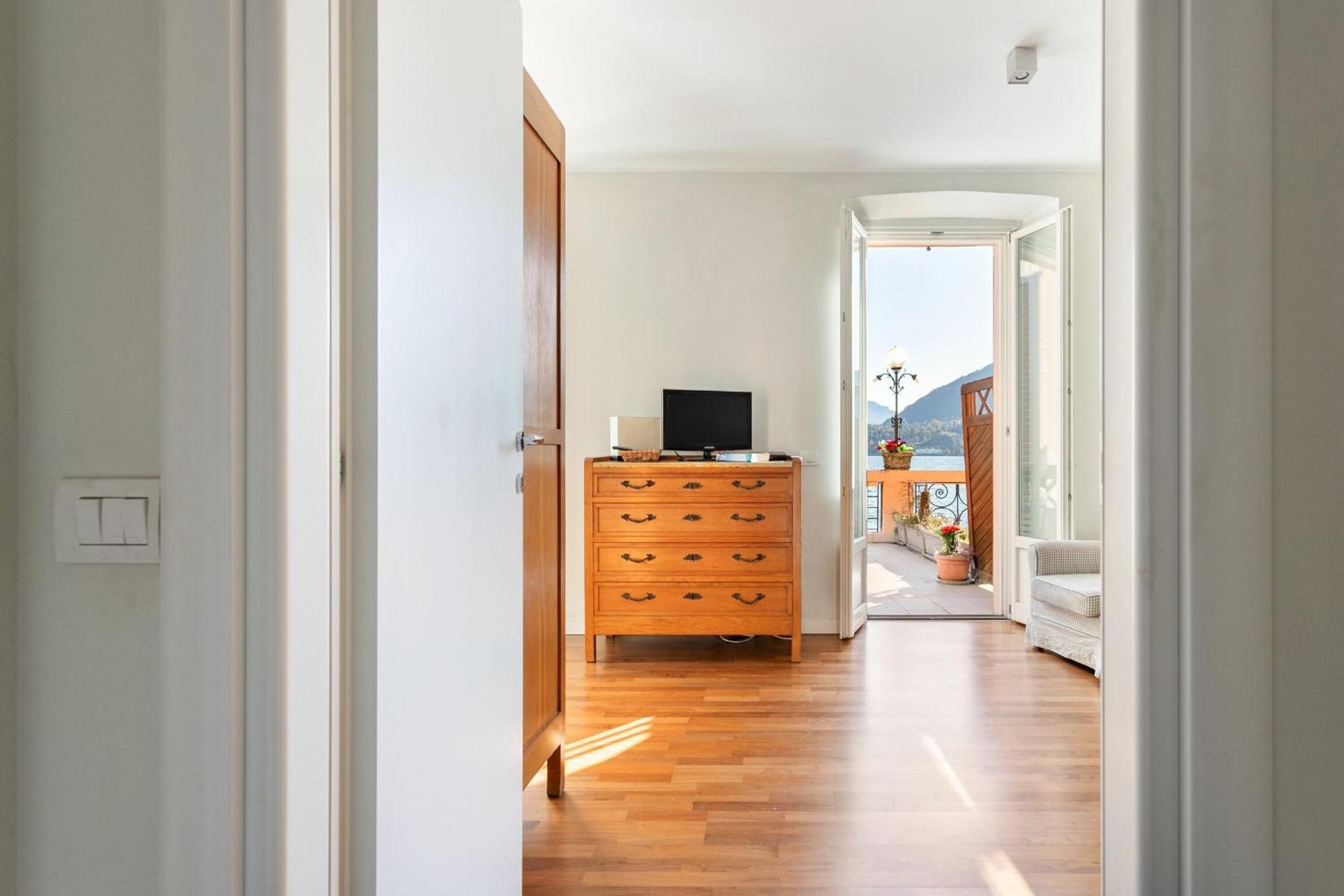 Cadenabbia Lake side Apartments