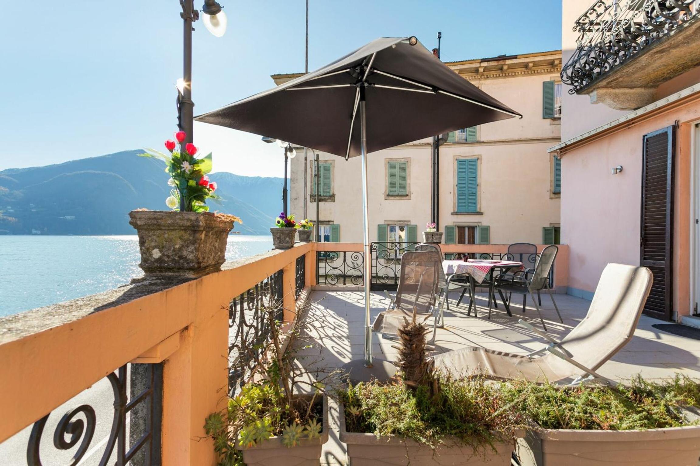 Cadenabbia Lake side Apartments