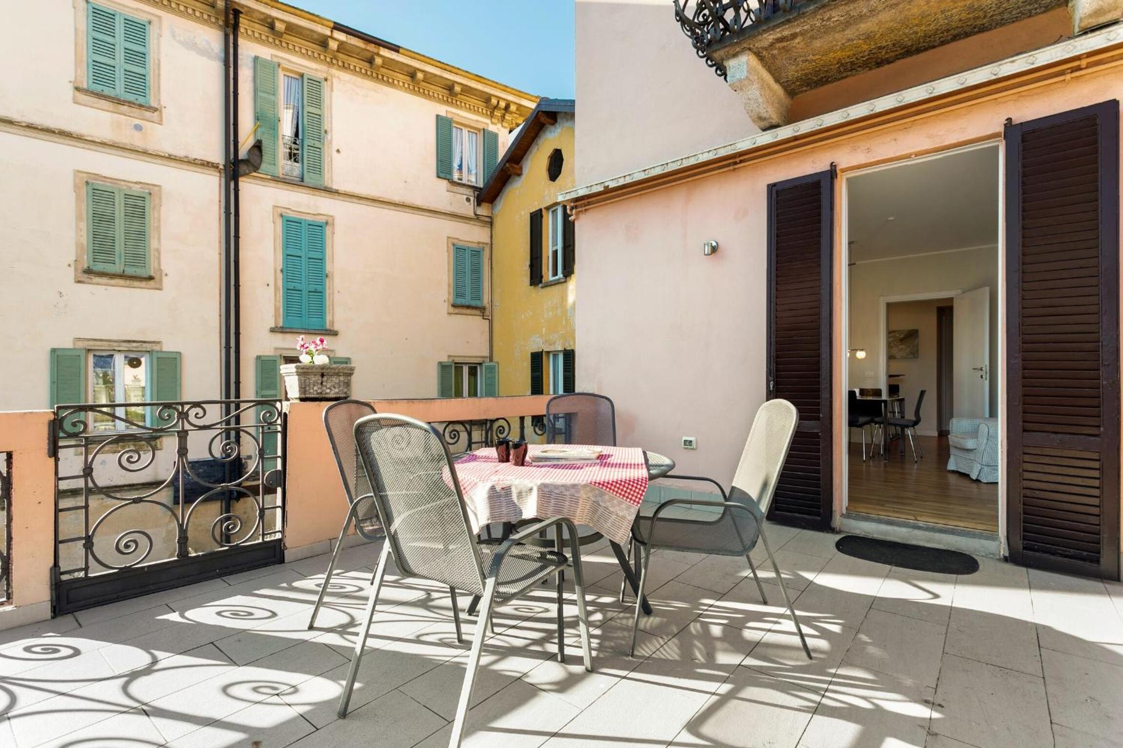 Cadenabbia Lake side Apartments