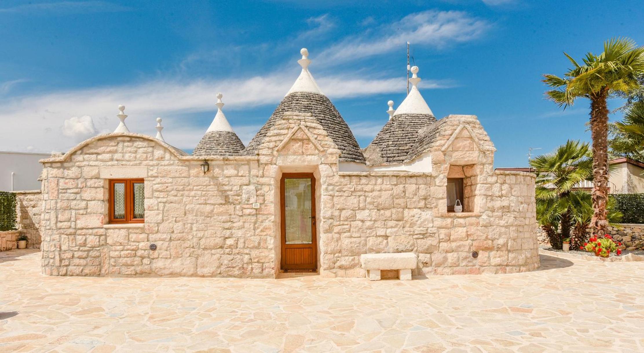 Trulli Colebè con Piscina view 4