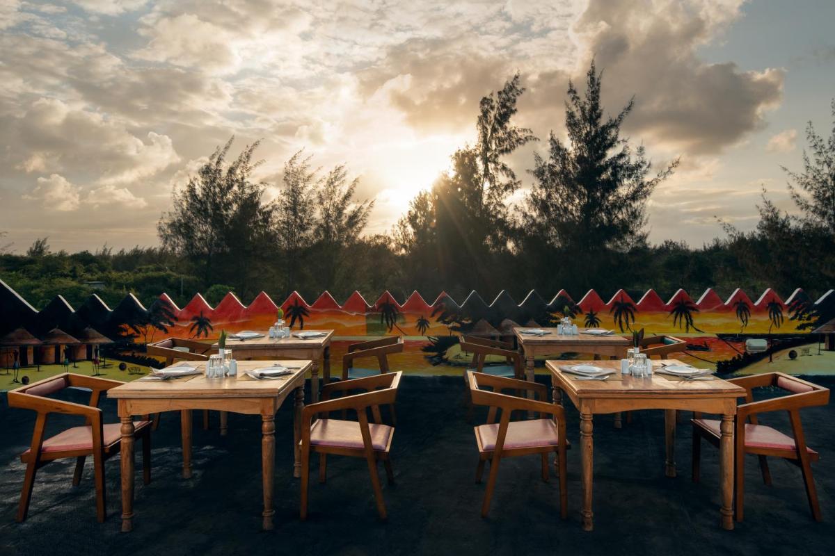 outdoor BBQ area
