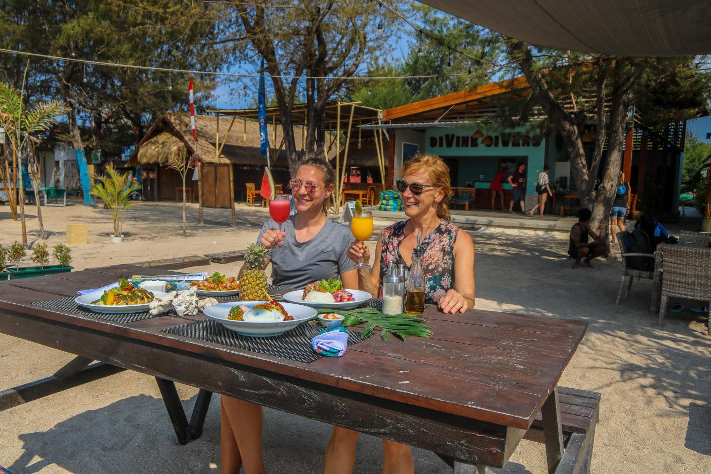 Divine Divers Gili Meno view 5