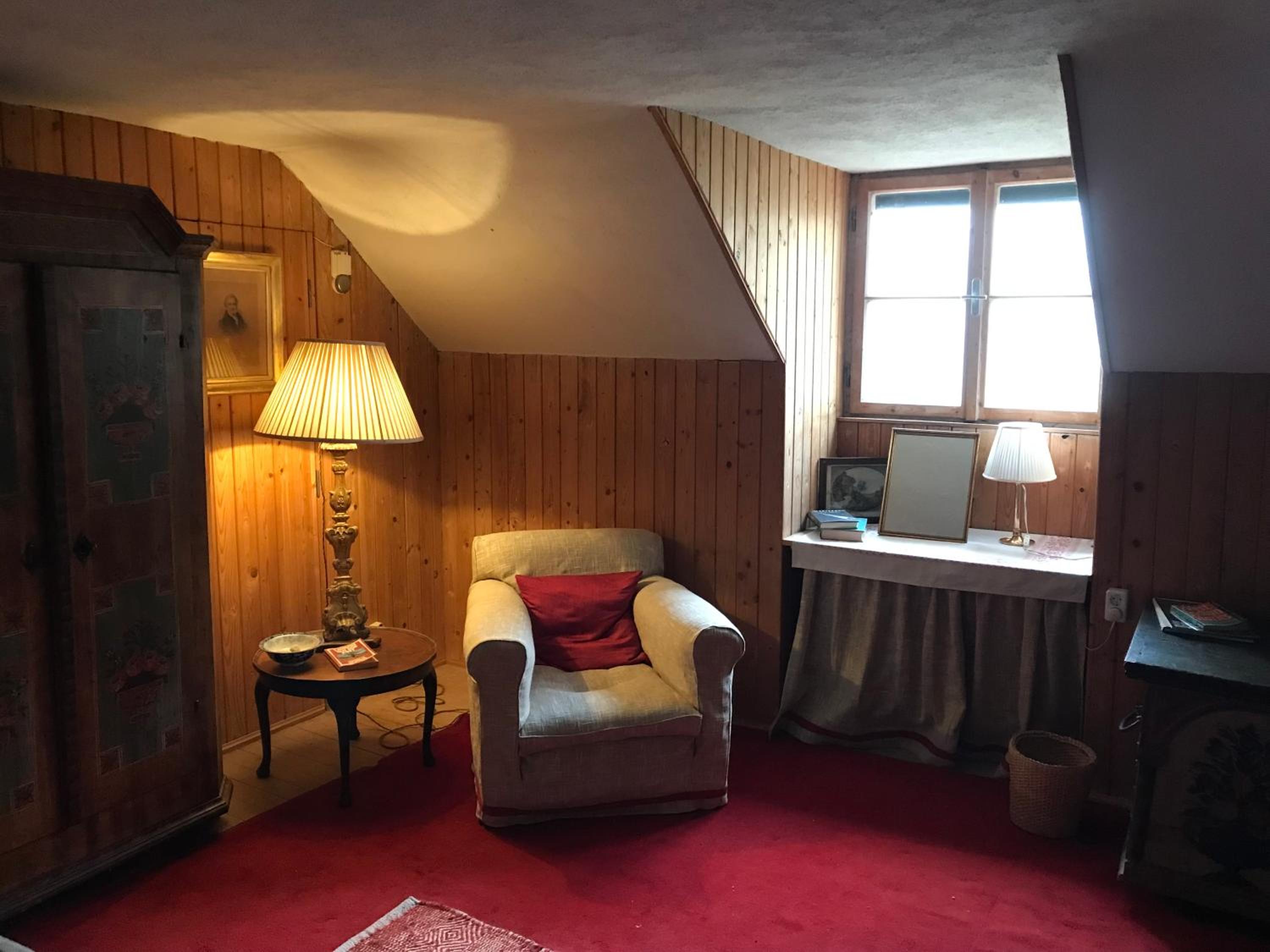 Sattelzimmer und Studio