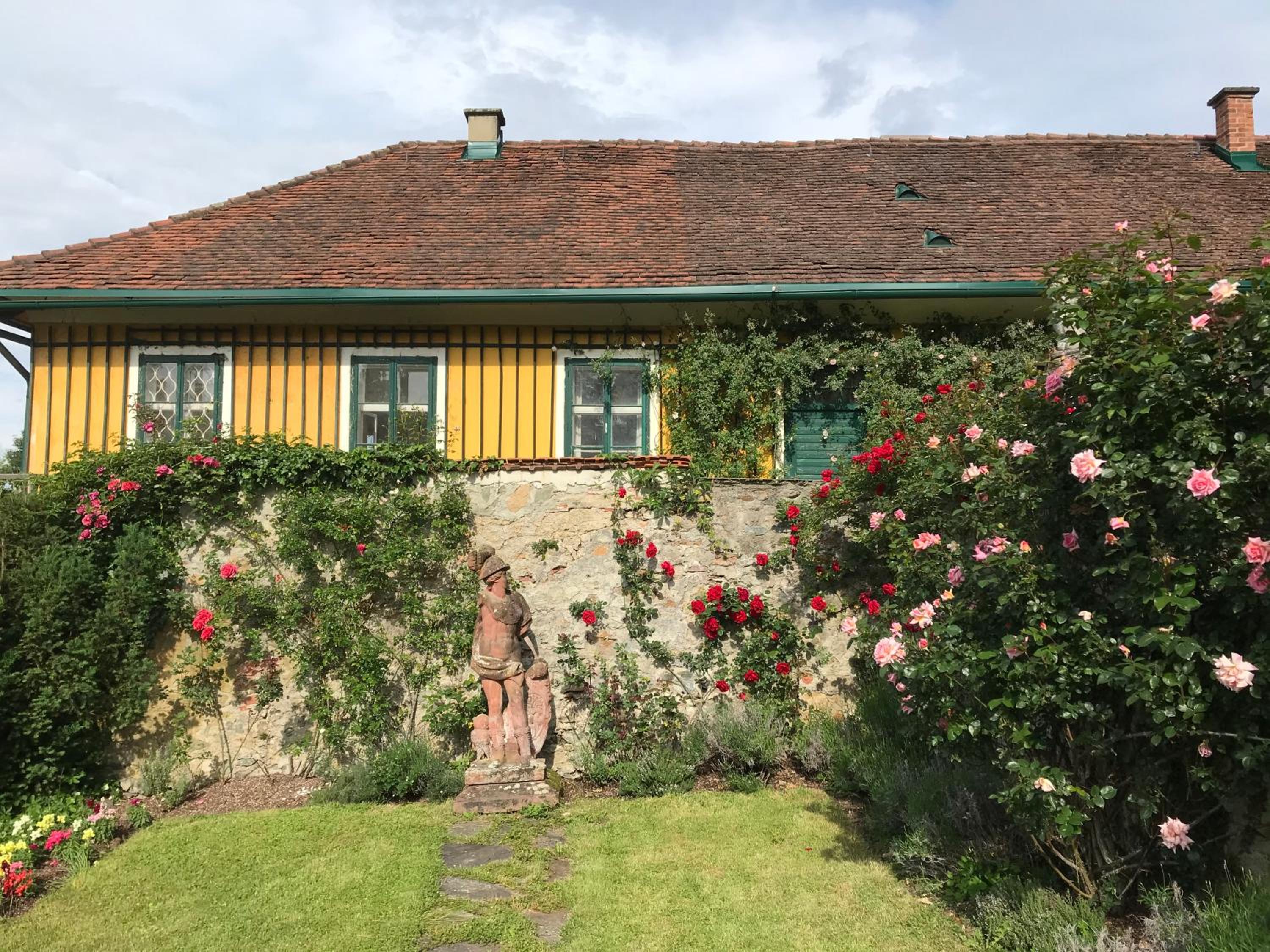 Sattelzimmer und Studio