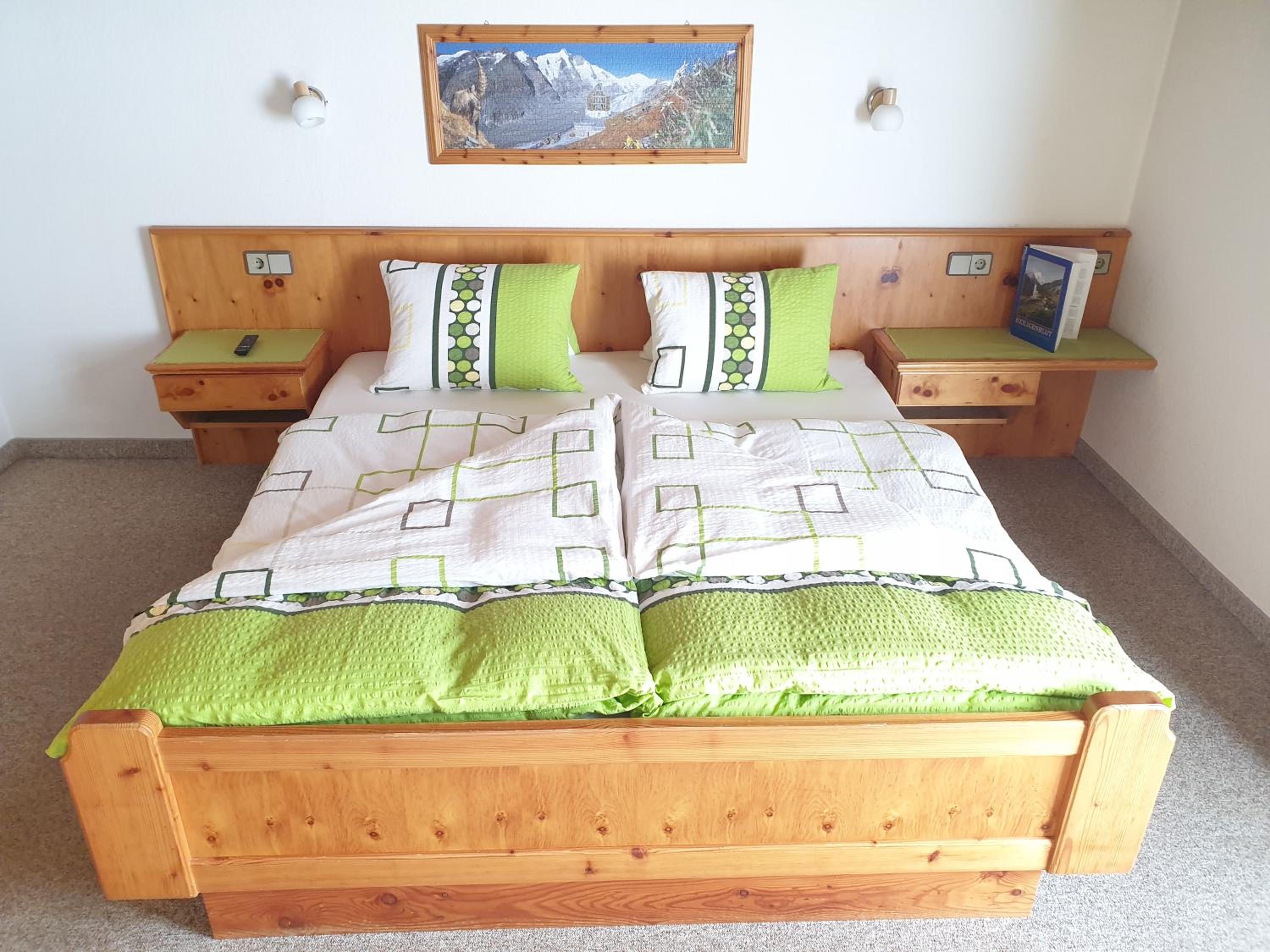 Ferienhaus Alpenblick, ganzes Ferienhaus, 5 Zi, 4 Bäder, gratis Parkplatz, Sonnenterrasse