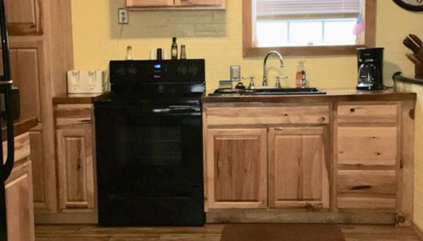 The Sandstone - A 3BR, 2BA Deluxe Log Cabin - Property Image 10