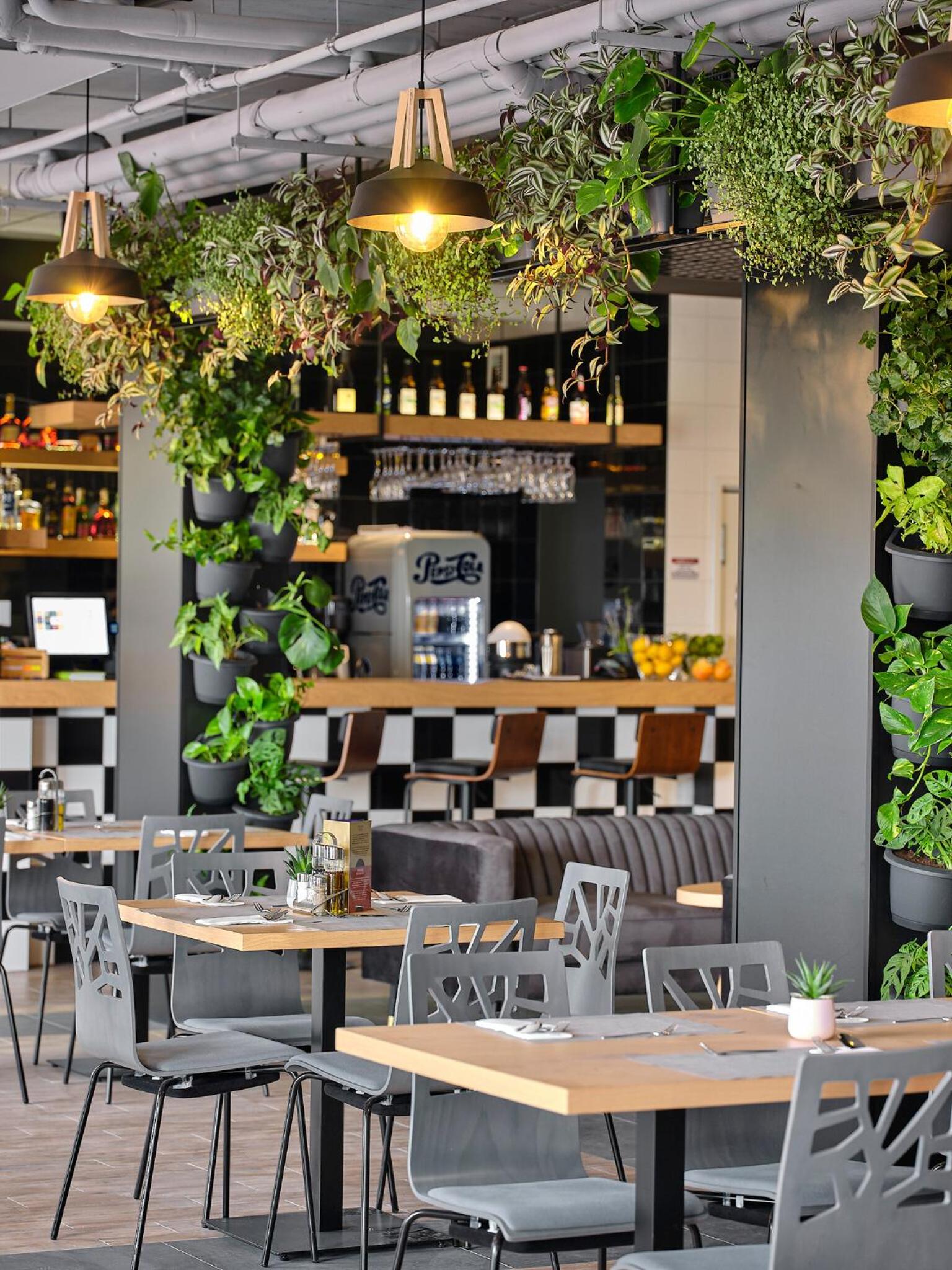 restaurant