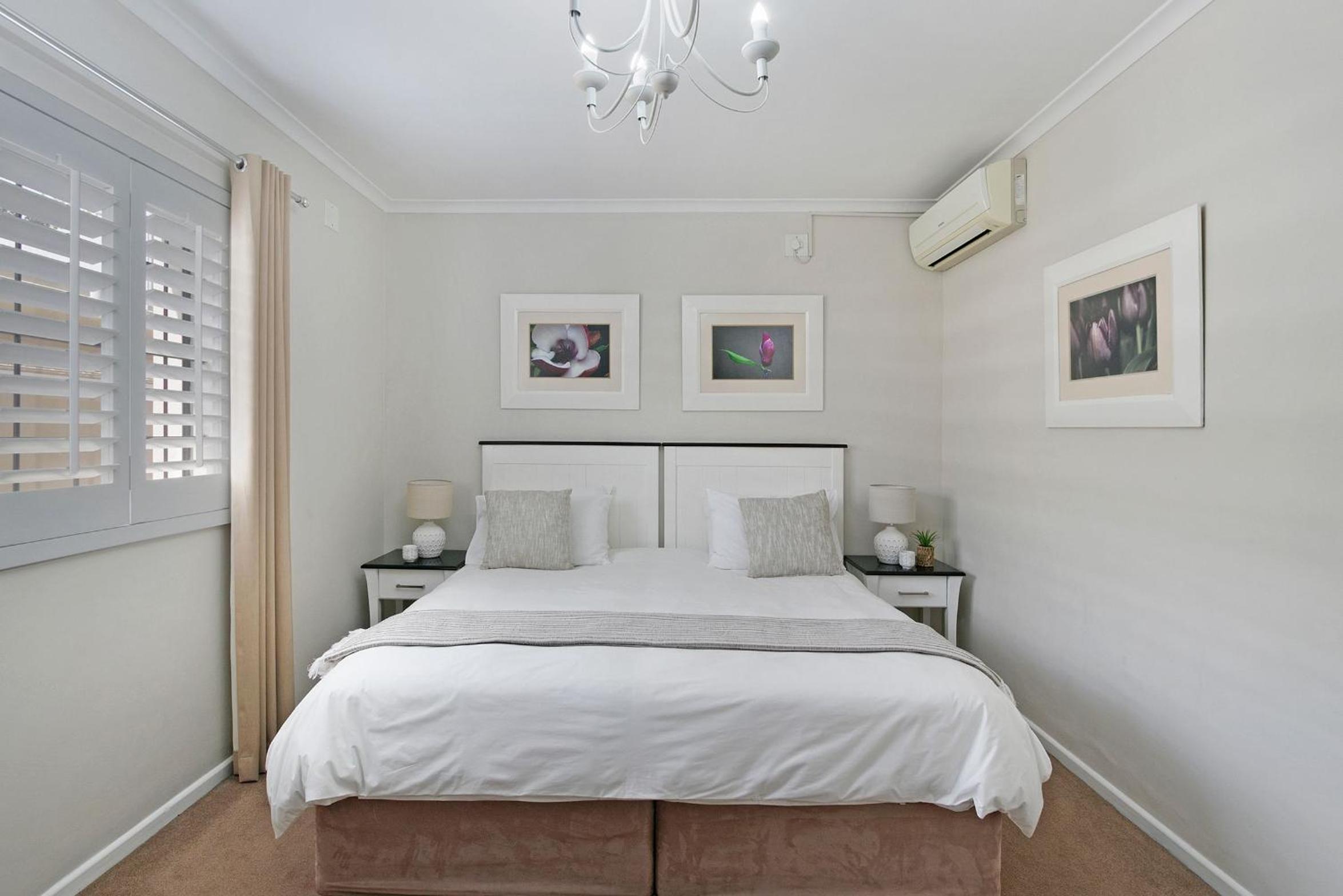 STAR APARTMENTS