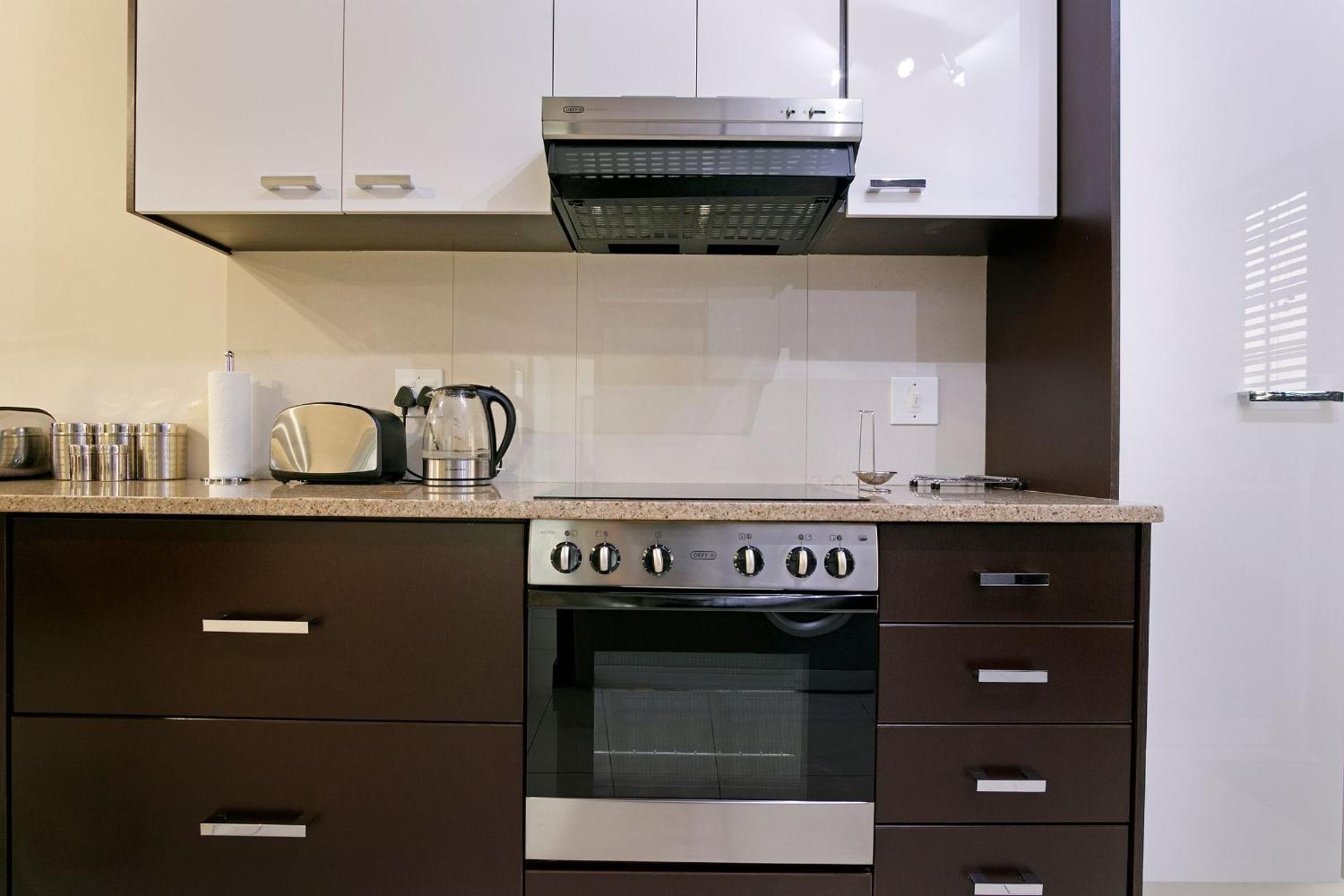 STAR APARTMENTS