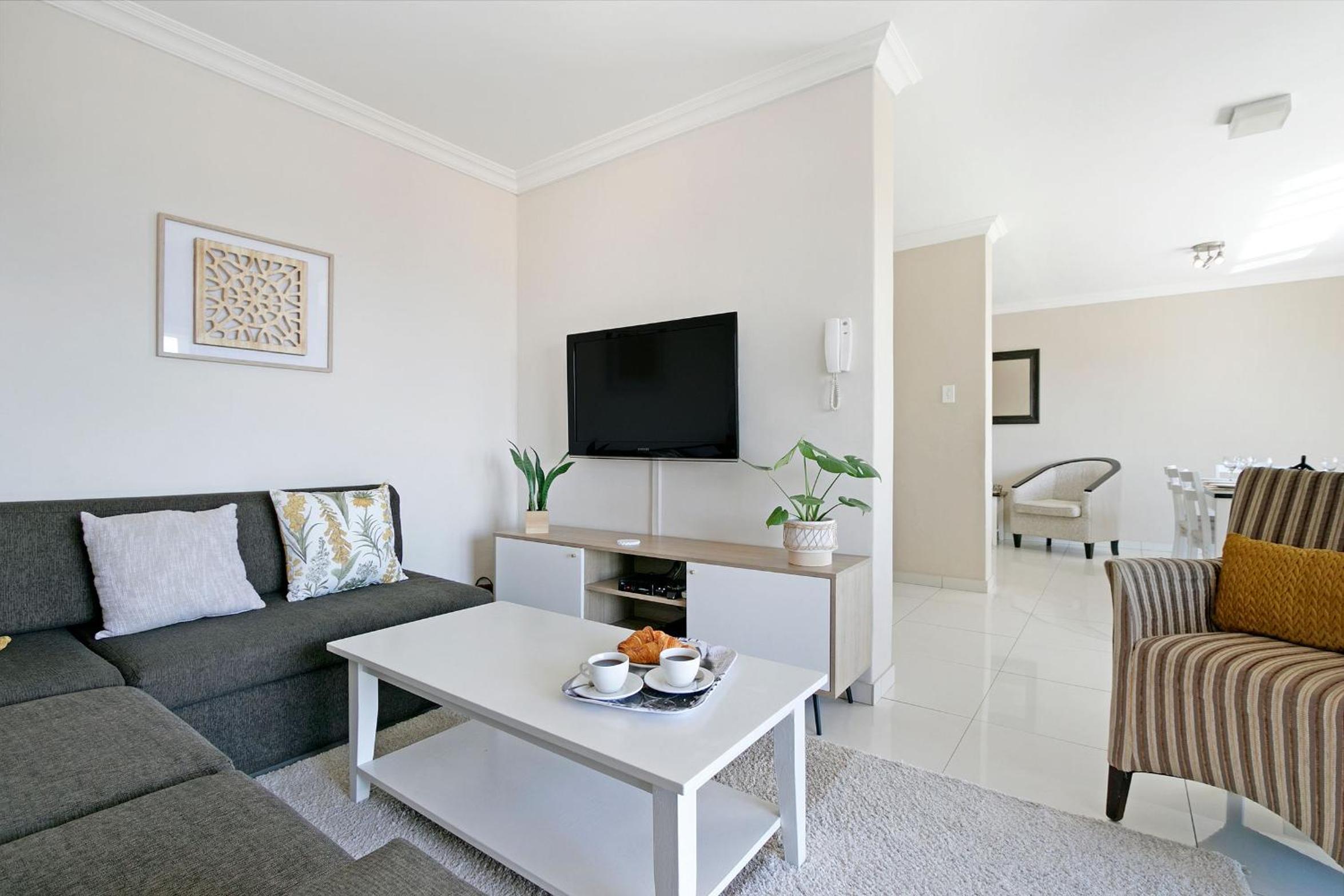 STAR APARTMENTS