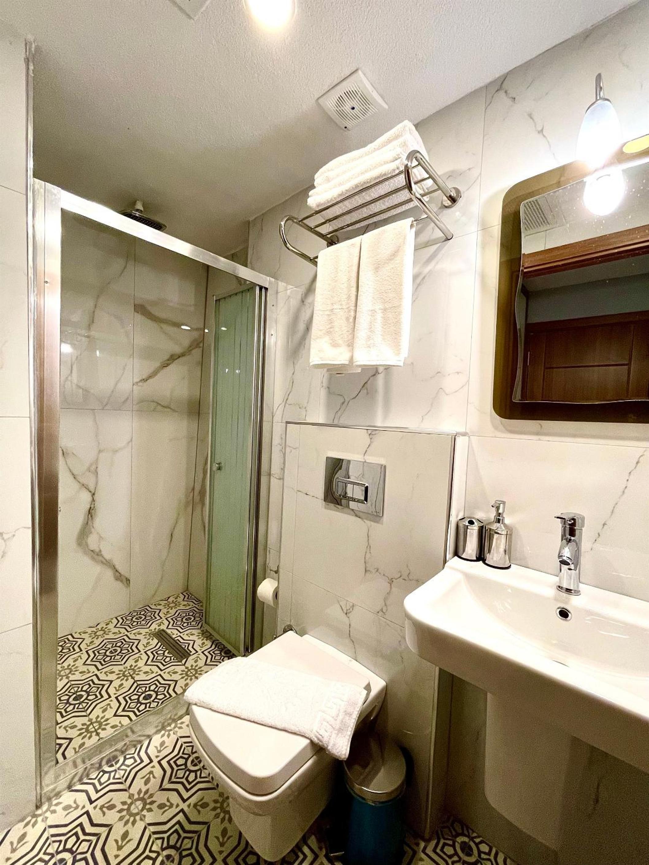 Zem Hotel - Image 13