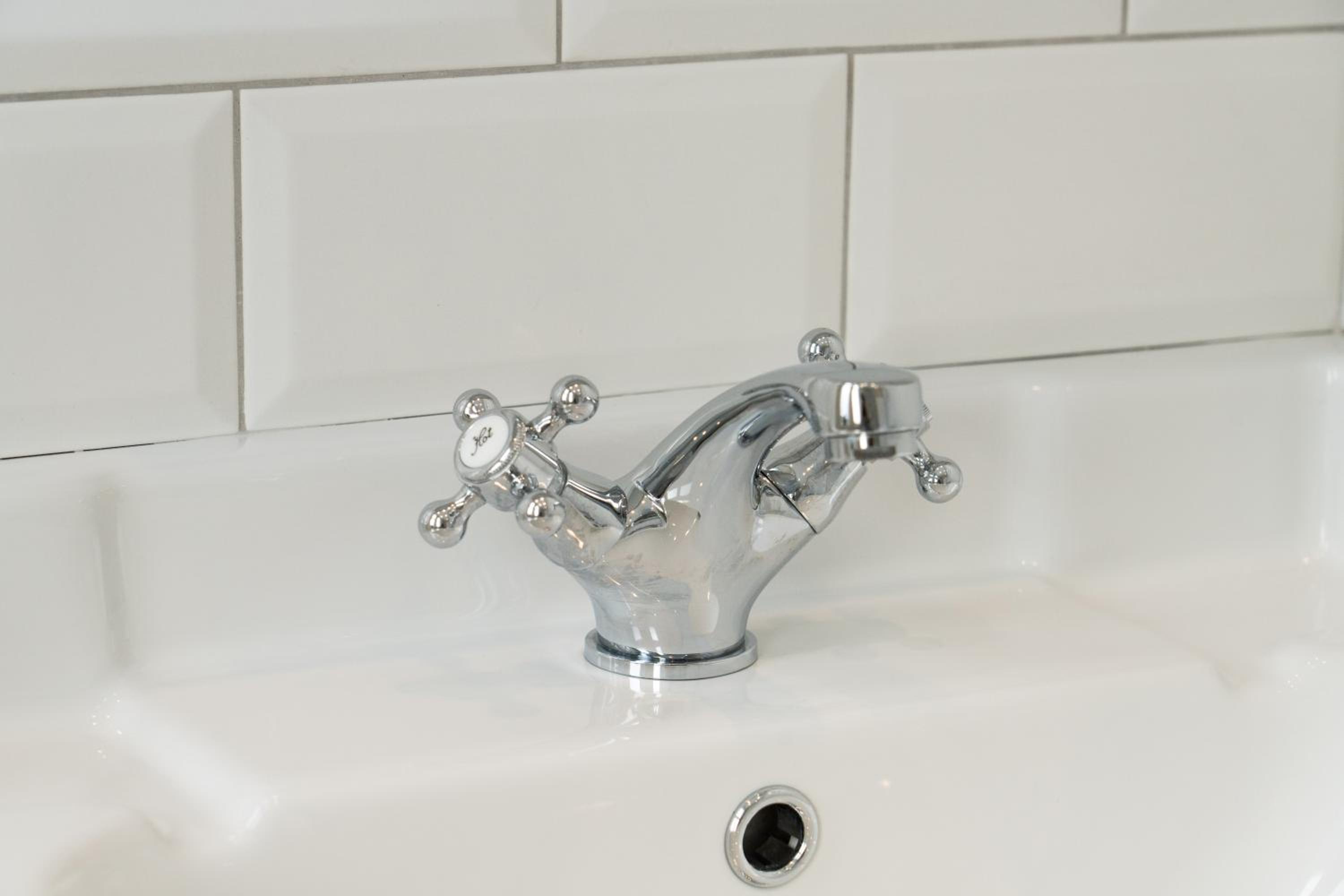 Royal Tunbridge Wells Vacations - The Regal Apartment - Property Image 6