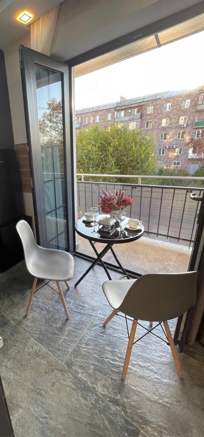 Designed Apartment with French Balcony SELF CHECK IN