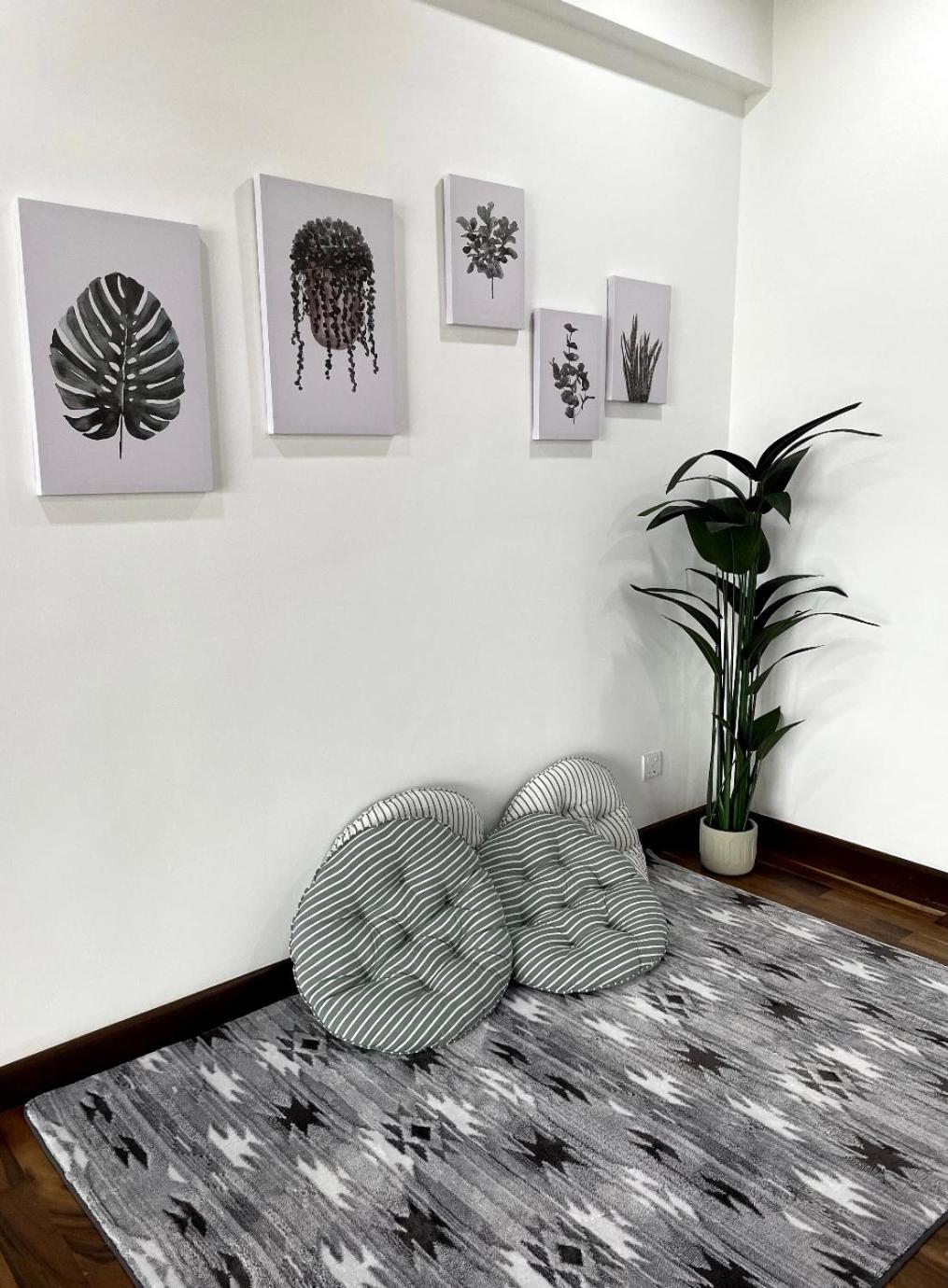 The Venus - Spacious Wooden TOP Floor Apartment photo 4