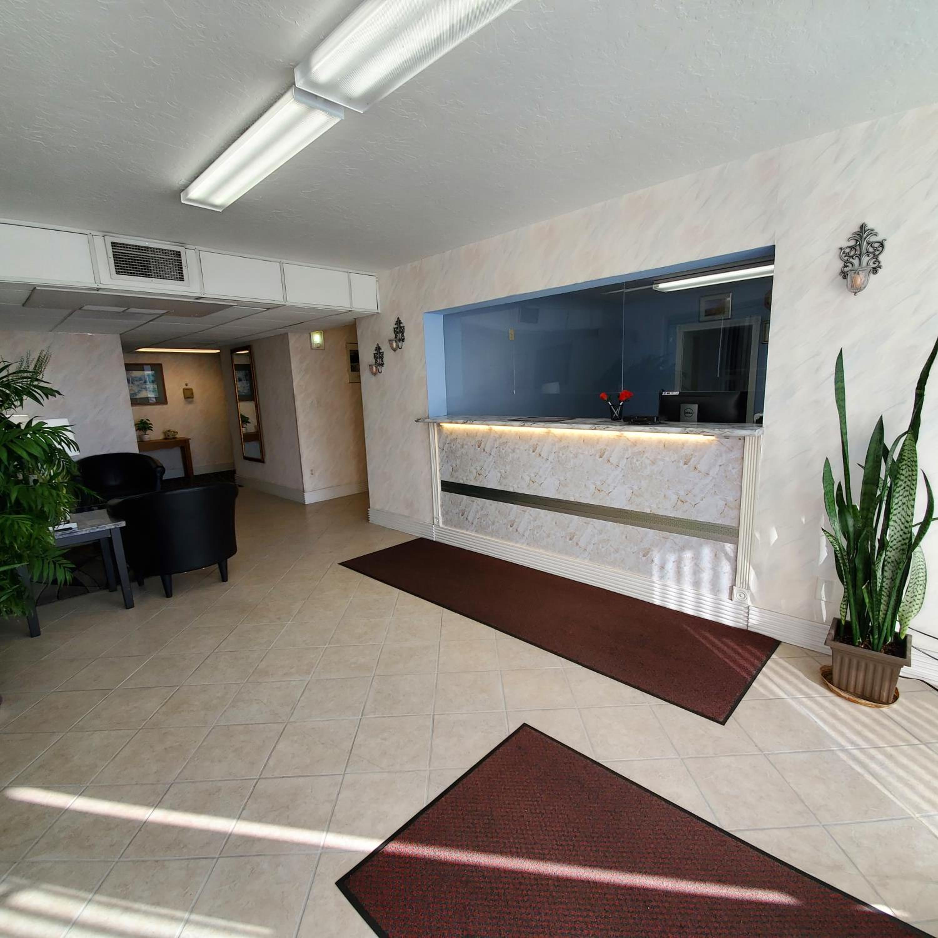 North Platte Vacations - Hospitality Inn - Property Image 4