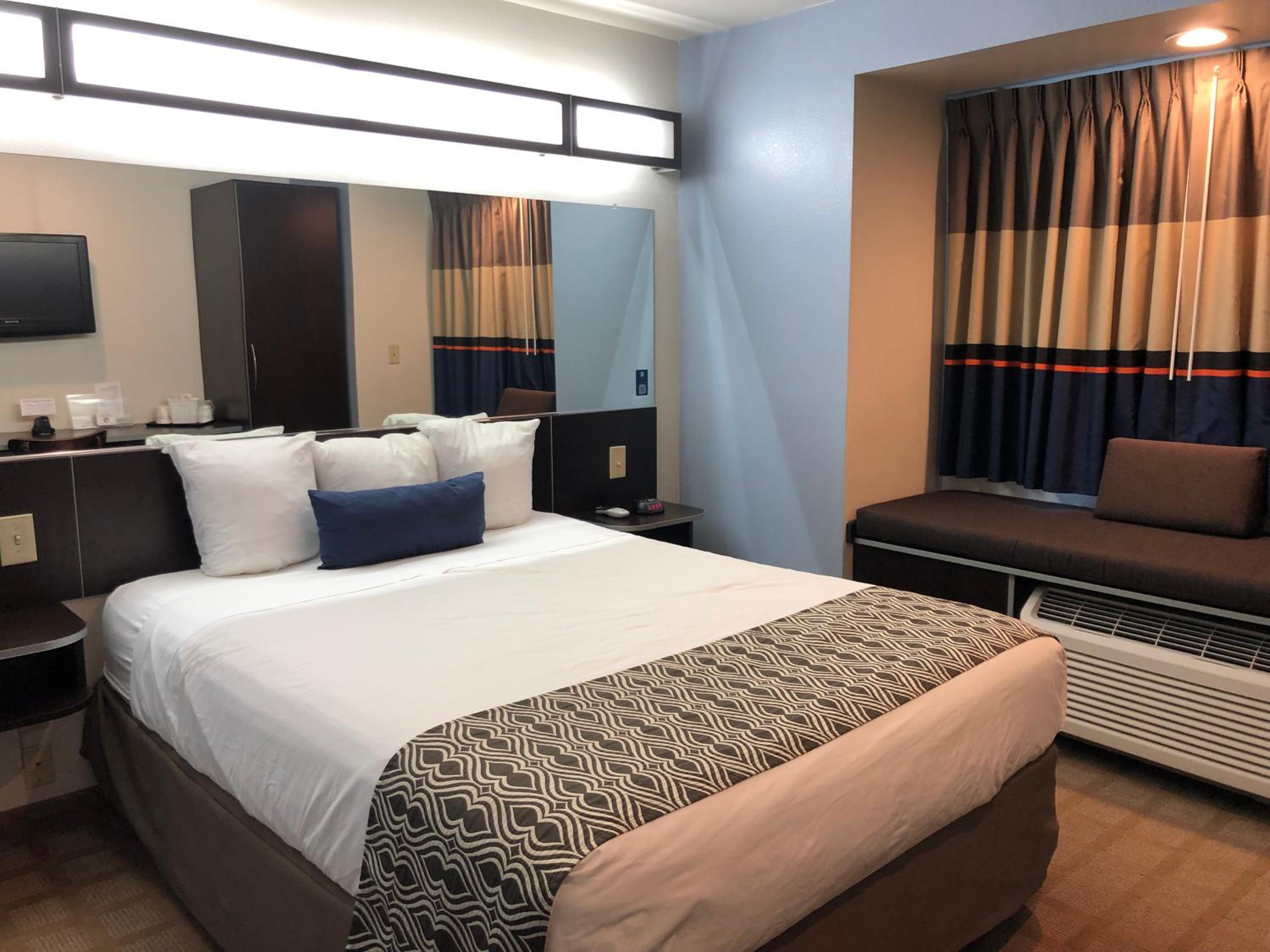 Klamath Falls Vacations - Microtel Inn  Suites by Wyndham Klamath Falls - Property Image 3