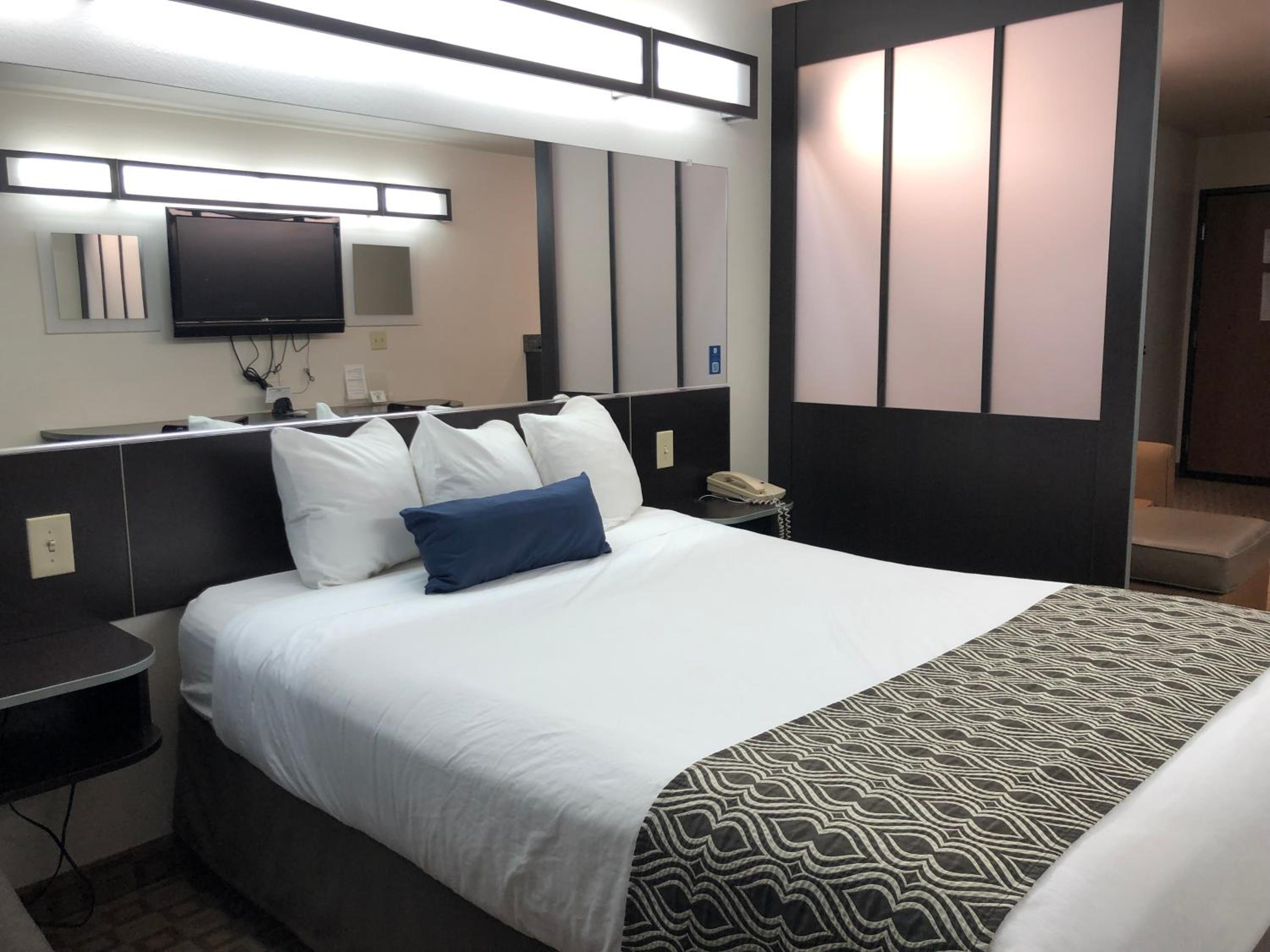 Klamath Falls Vacations - Microtel Inn  Suites by Wyndham Klamath Falls - Property Image 23