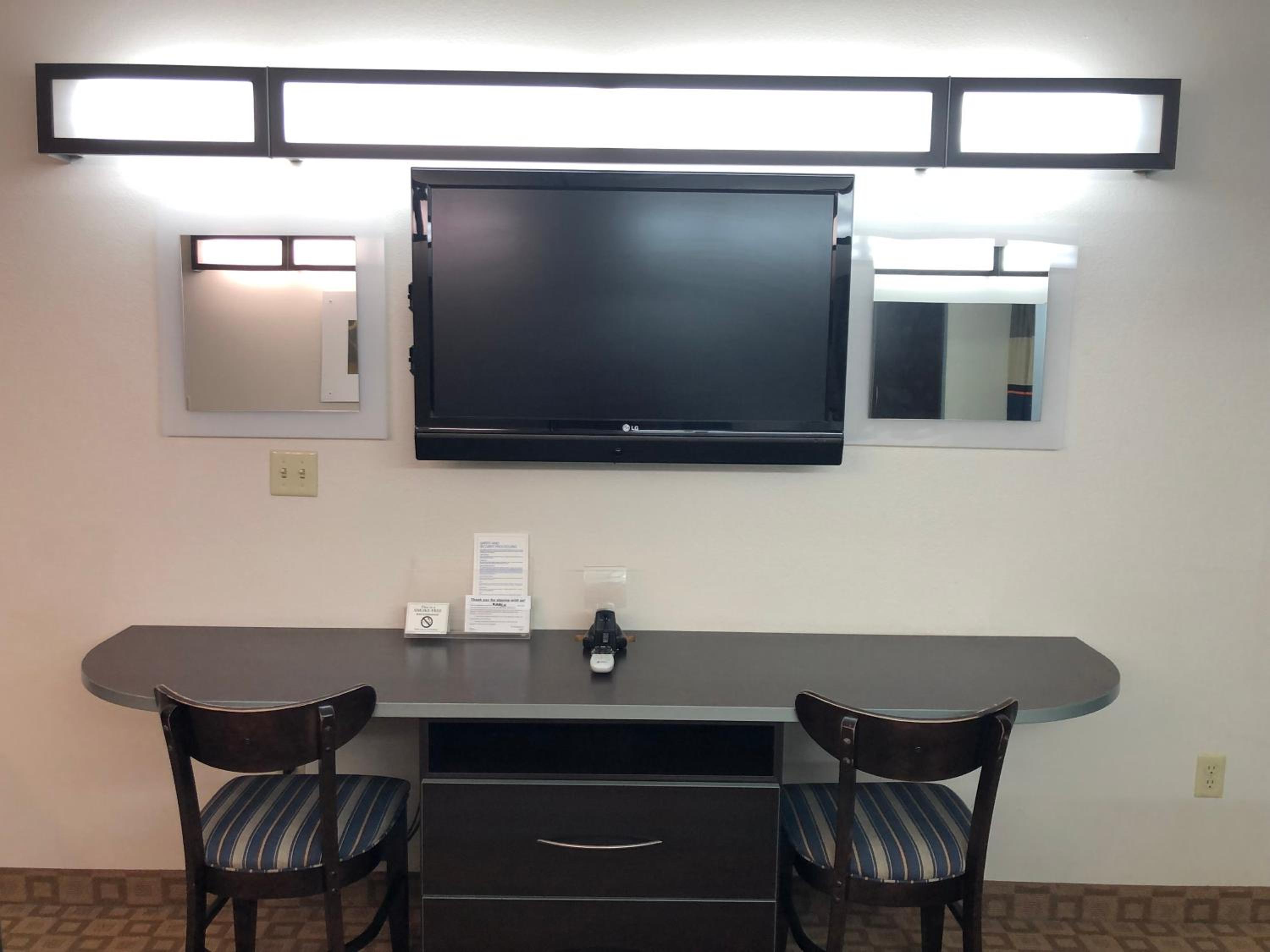 Klamath Falls Vacations - Microtel Inn  Suites by Wyndham Klamath Falls - Property Image 21