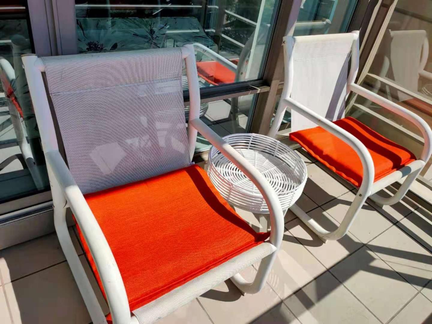 WaterFalls Hotel - Suite in Falls Downtown with pool