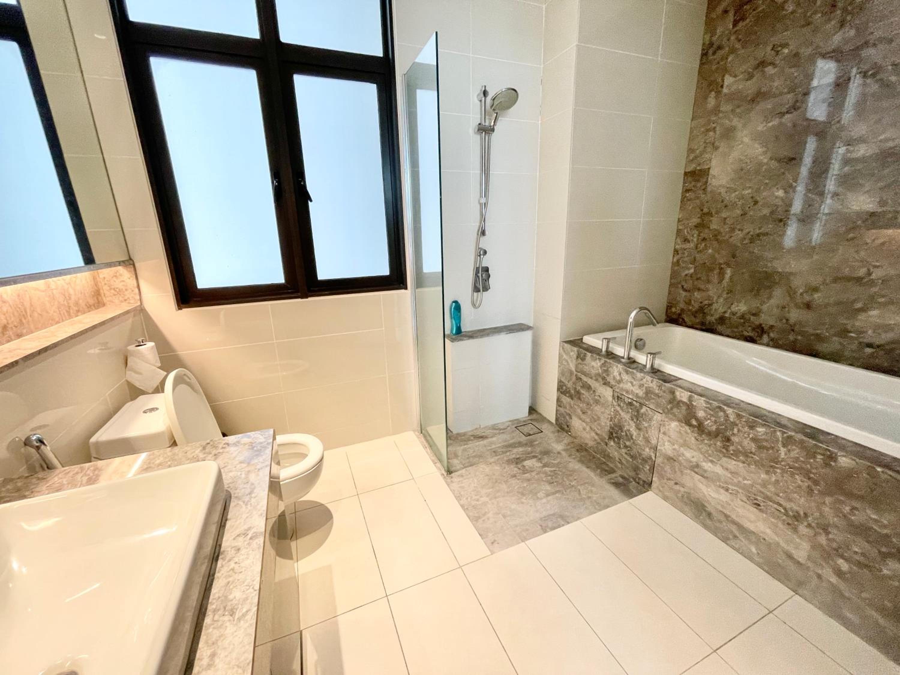 KLCC Luxury Condo Damai 88 Near Gleneagles Hospital