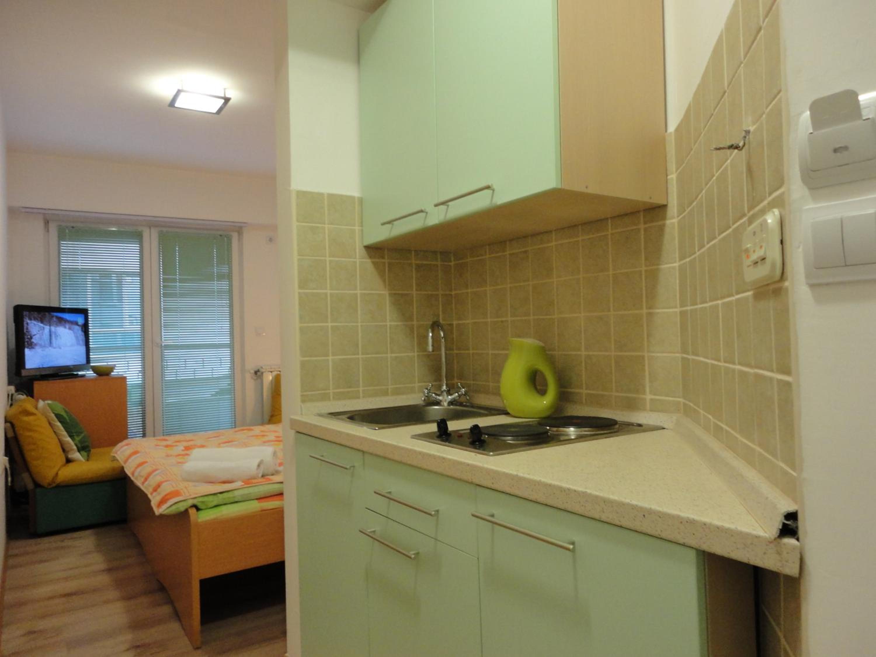 Accommodation Mell