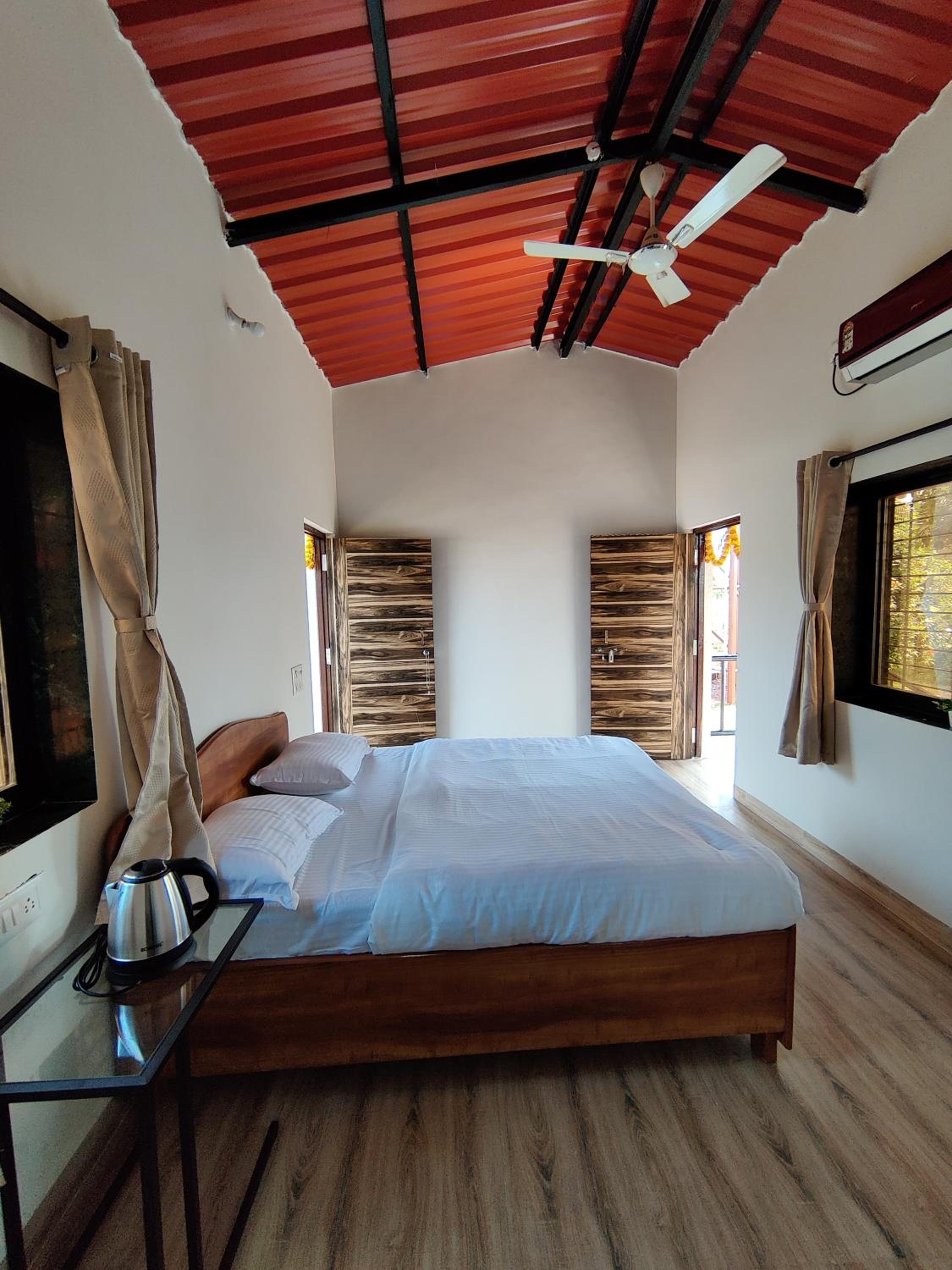 Roy's Nature Nest - Farm Stay near Malshej Ghats view 3