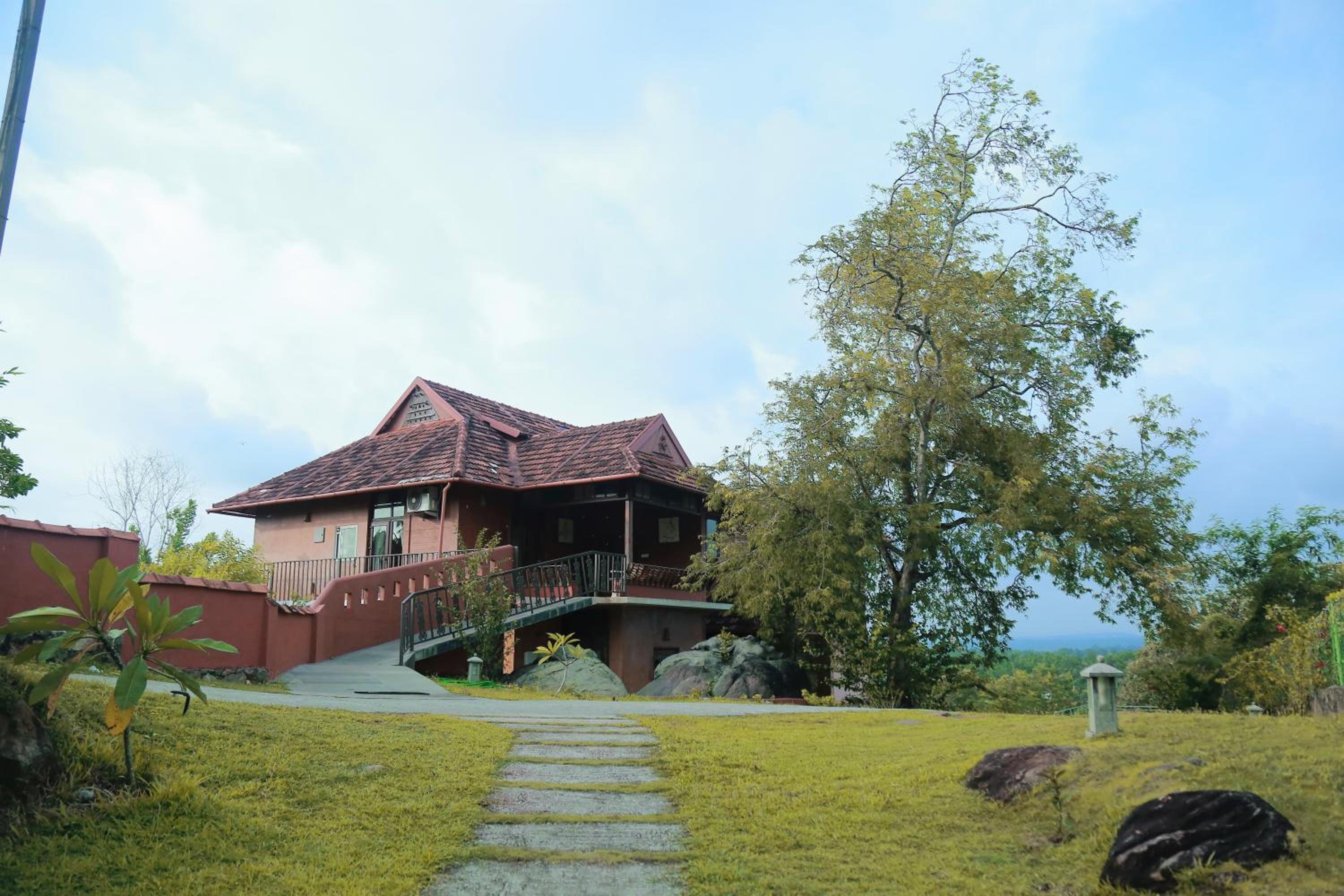 Kovalam Vacations - AMARA AYURVEDA RETREAT- Overlooking Evergreen Western Ghats an ecologically sustainable living space in Kovalam - Property Image 74