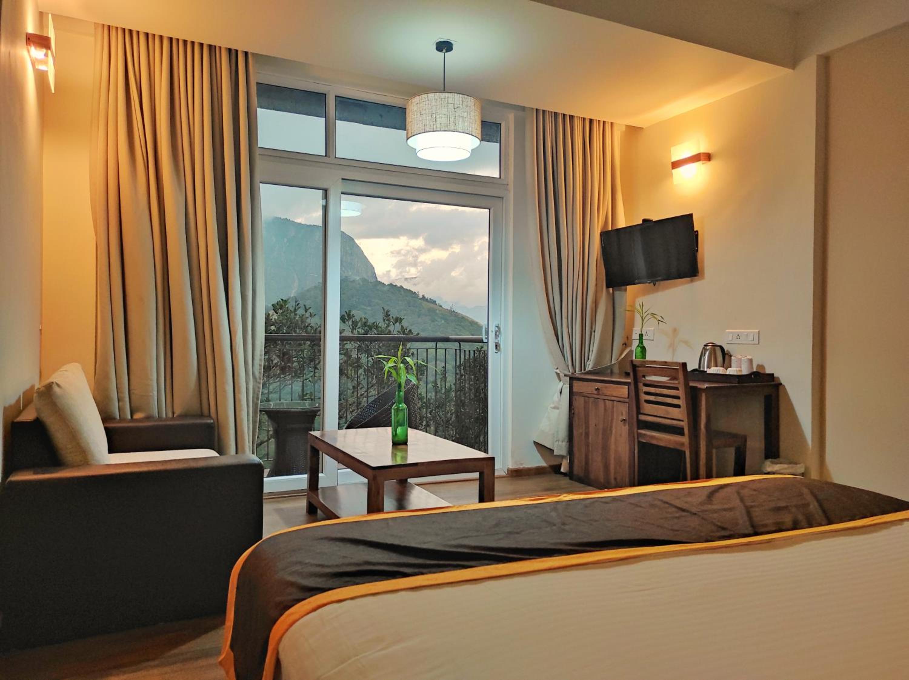 Shola Crown Resort - Munnar