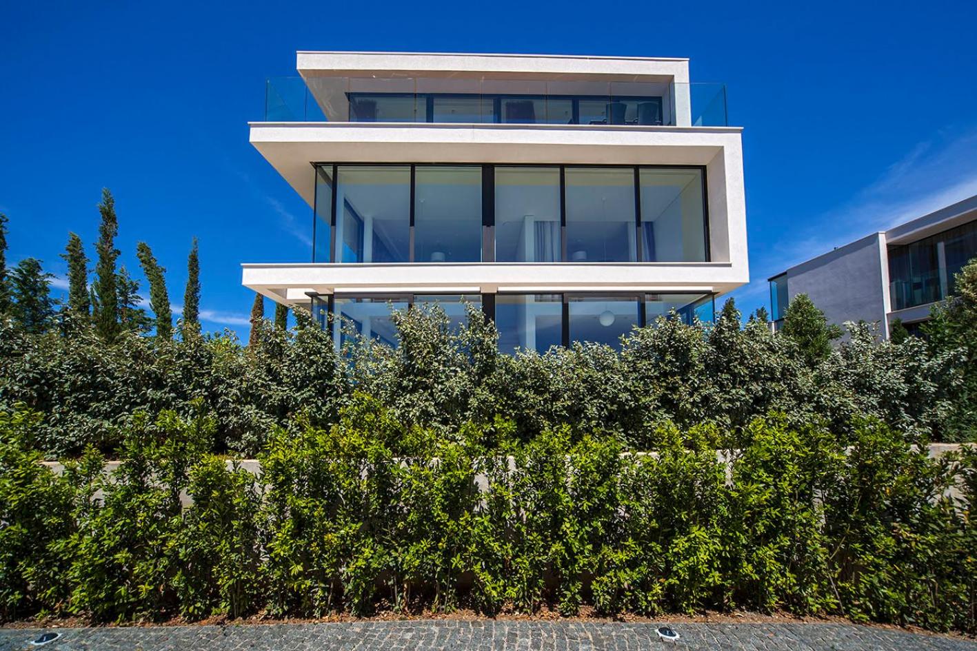 Golden Rays Luxury Villas & Apartments