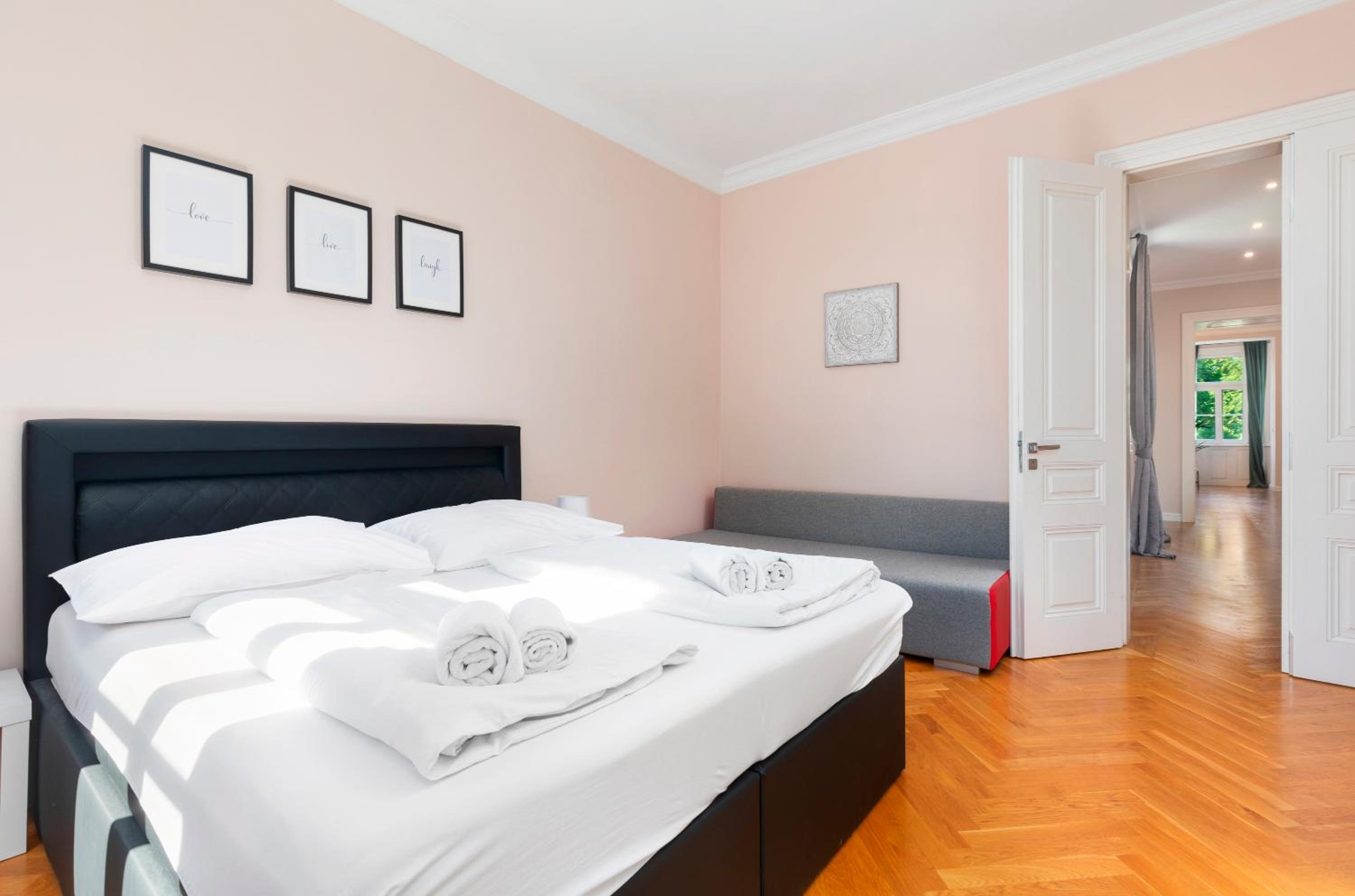 Imperial Apartments Schönbrunn - Contactless Check-In
