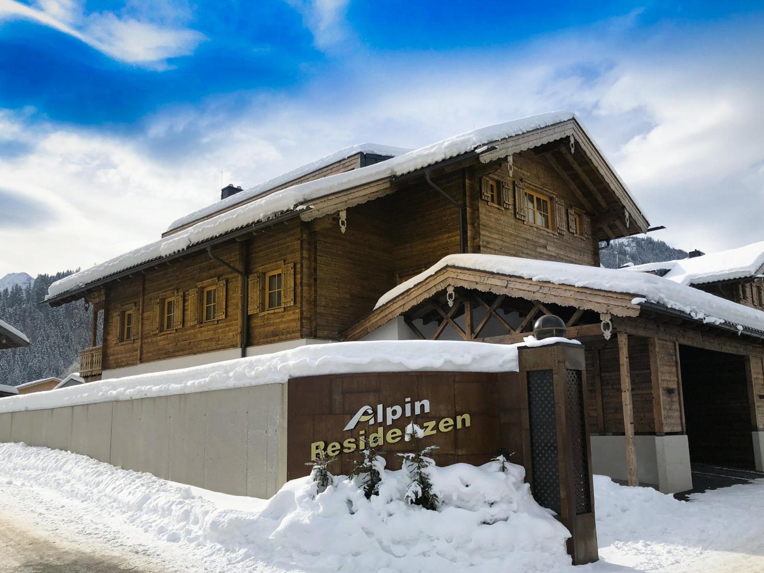 Alpin Residenzen Panoramabahn by Alpina-Holiday