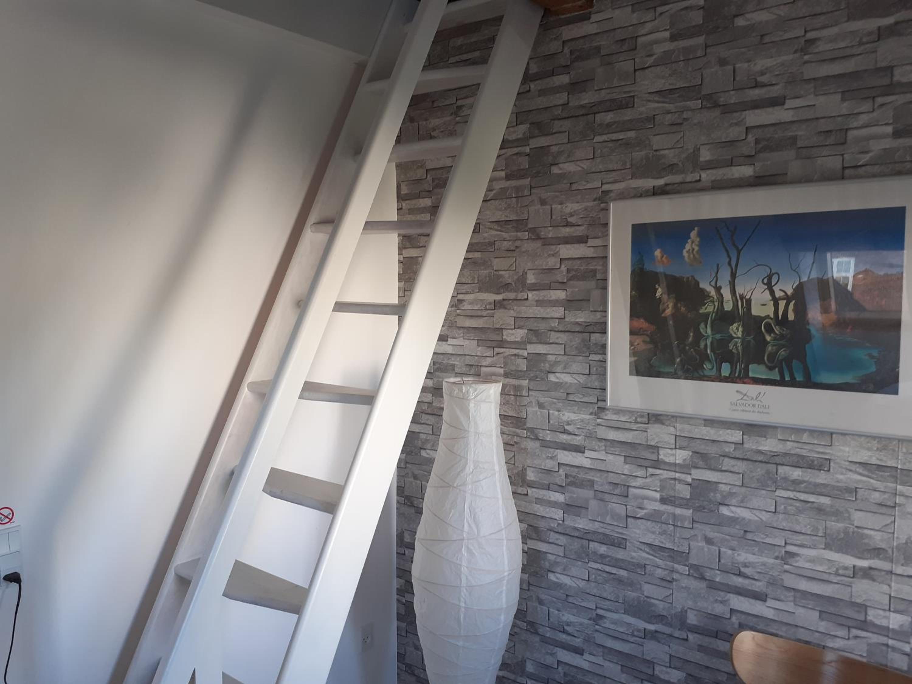 Ezzo guest house