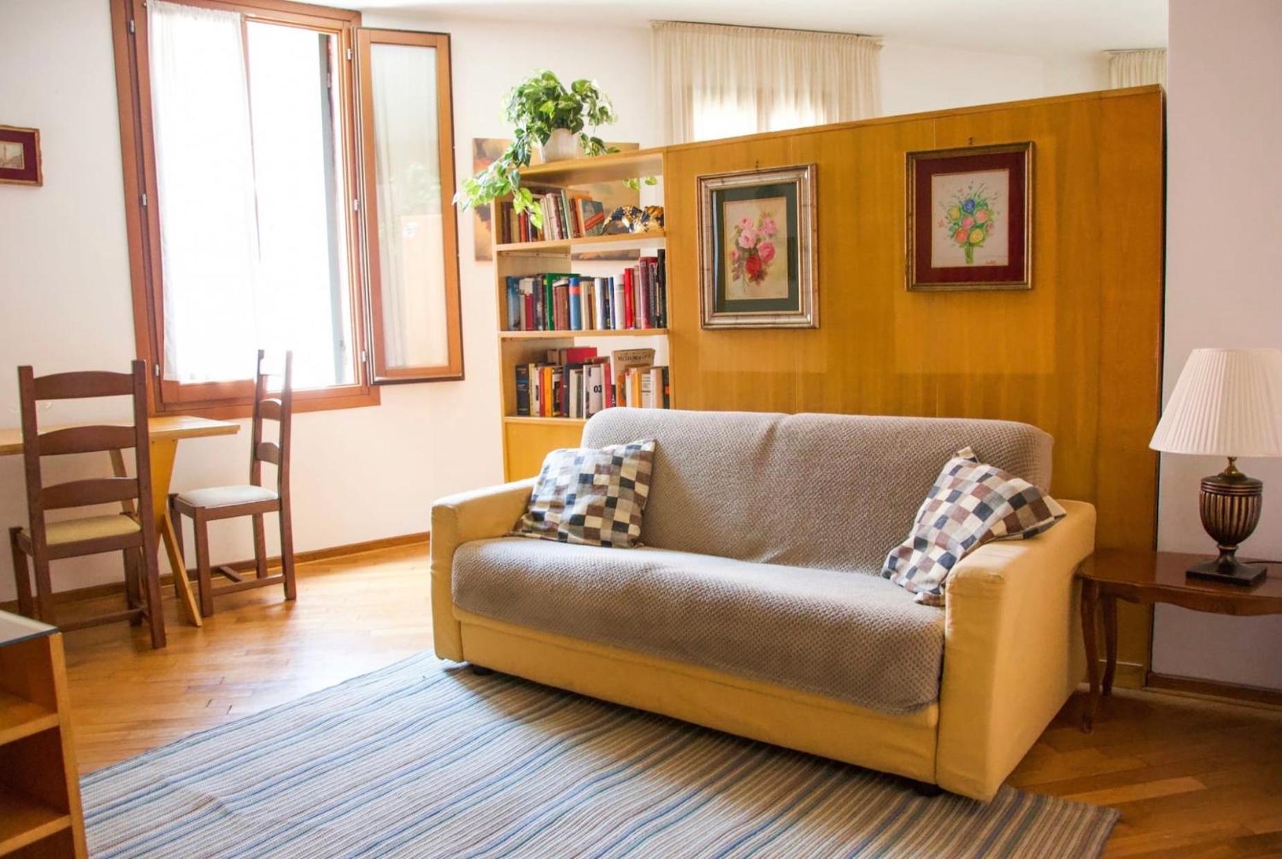 Anzolo Palace - Rooms & Apartments