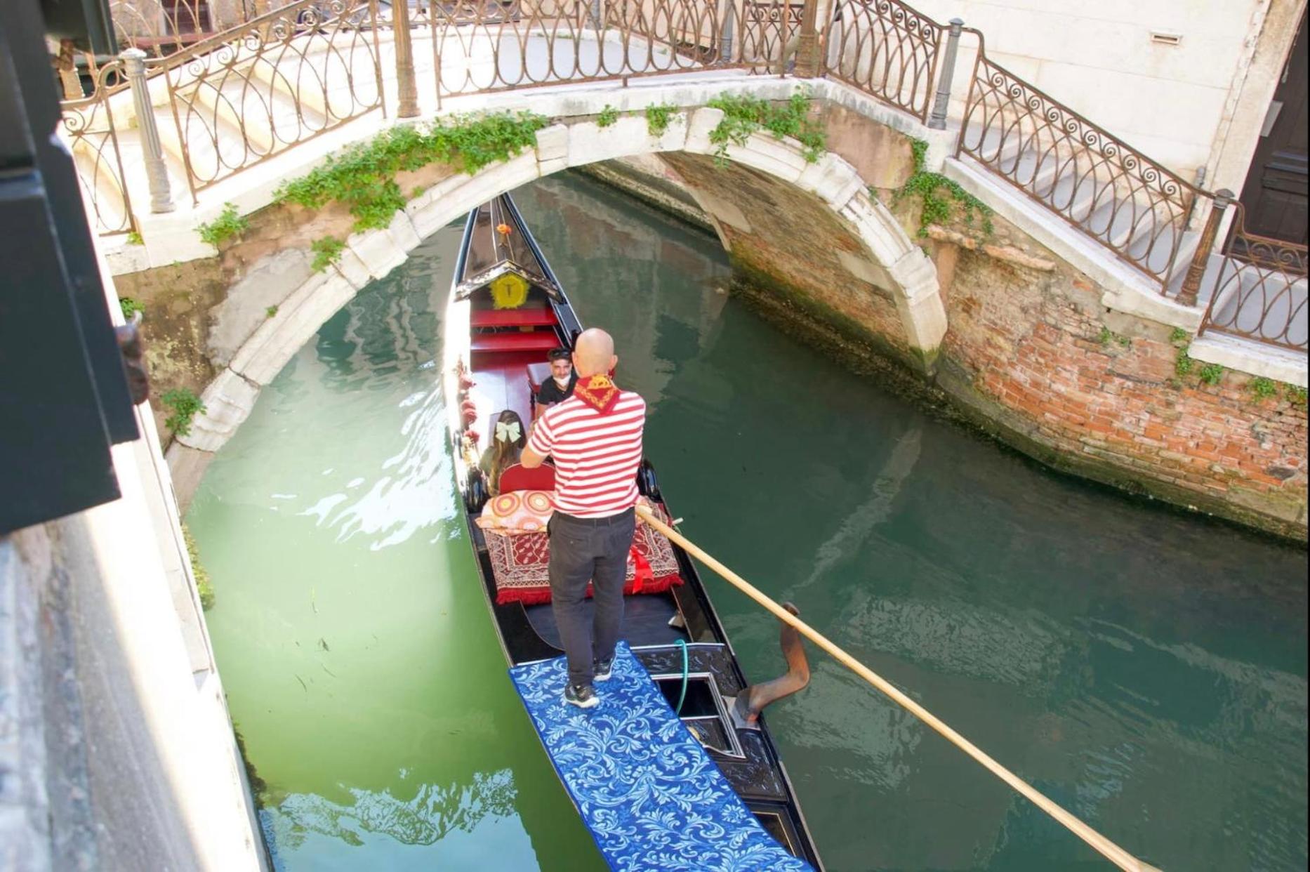Anzolo Palace - Rooms & Apartments