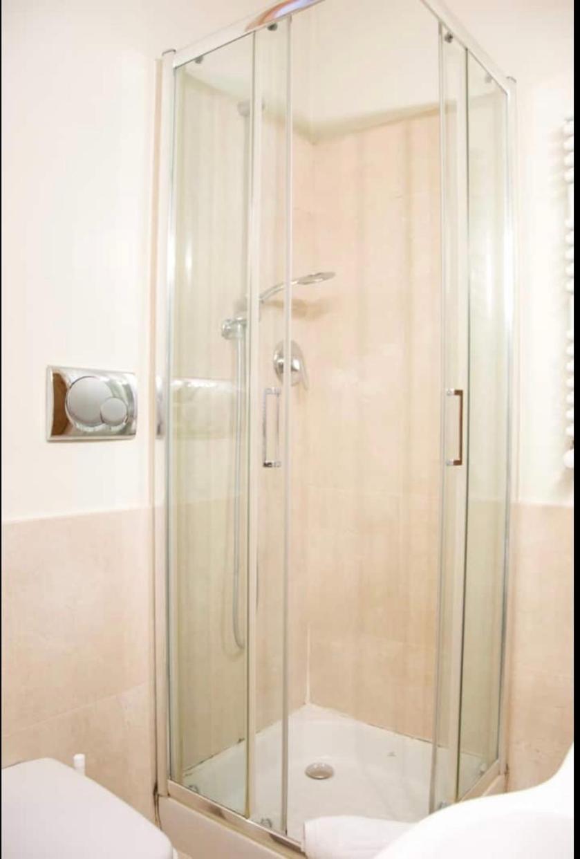 Anzolo Palace - Rooms & Apartments