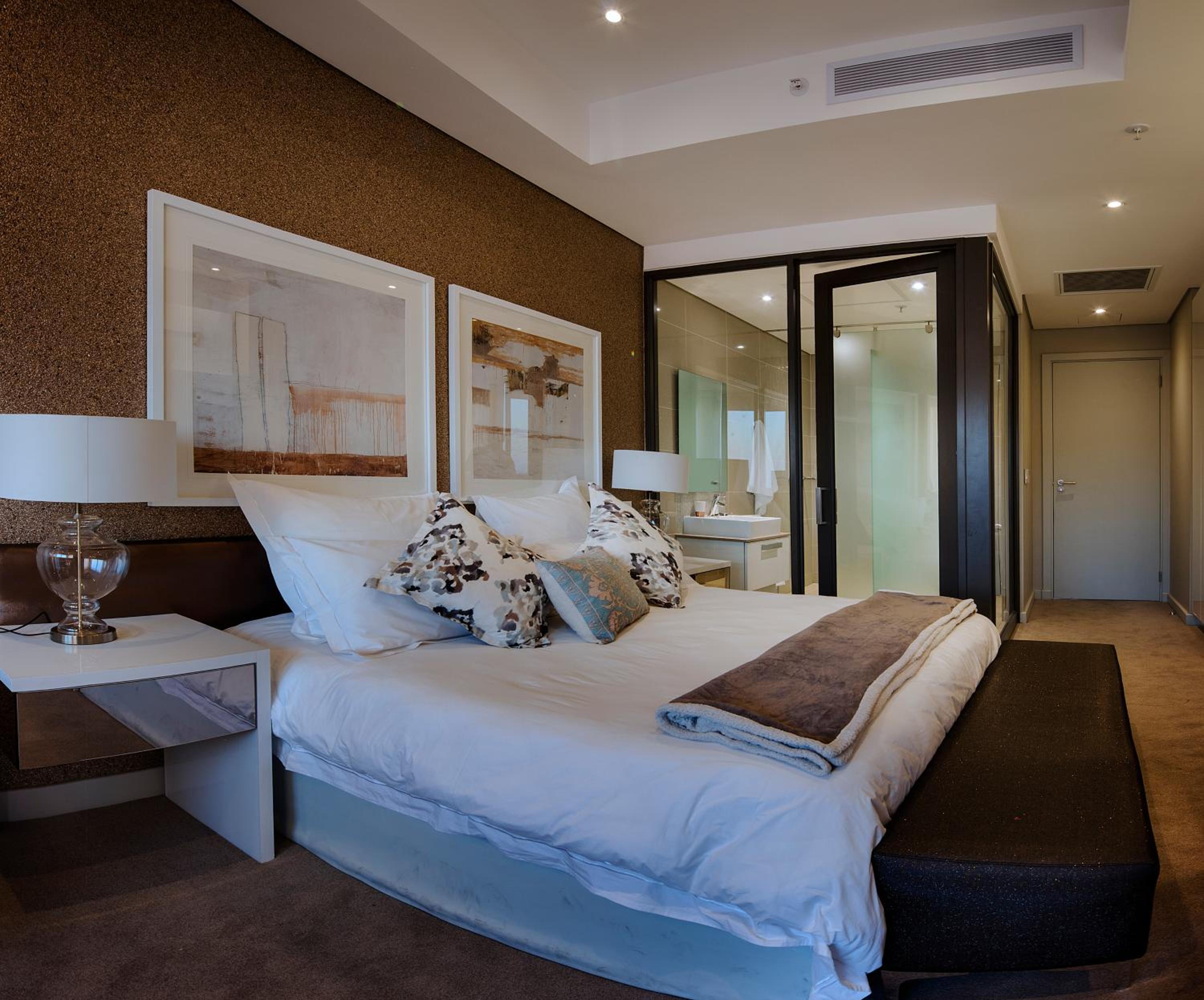 Sandton Skye Premium Suites & Penthouses