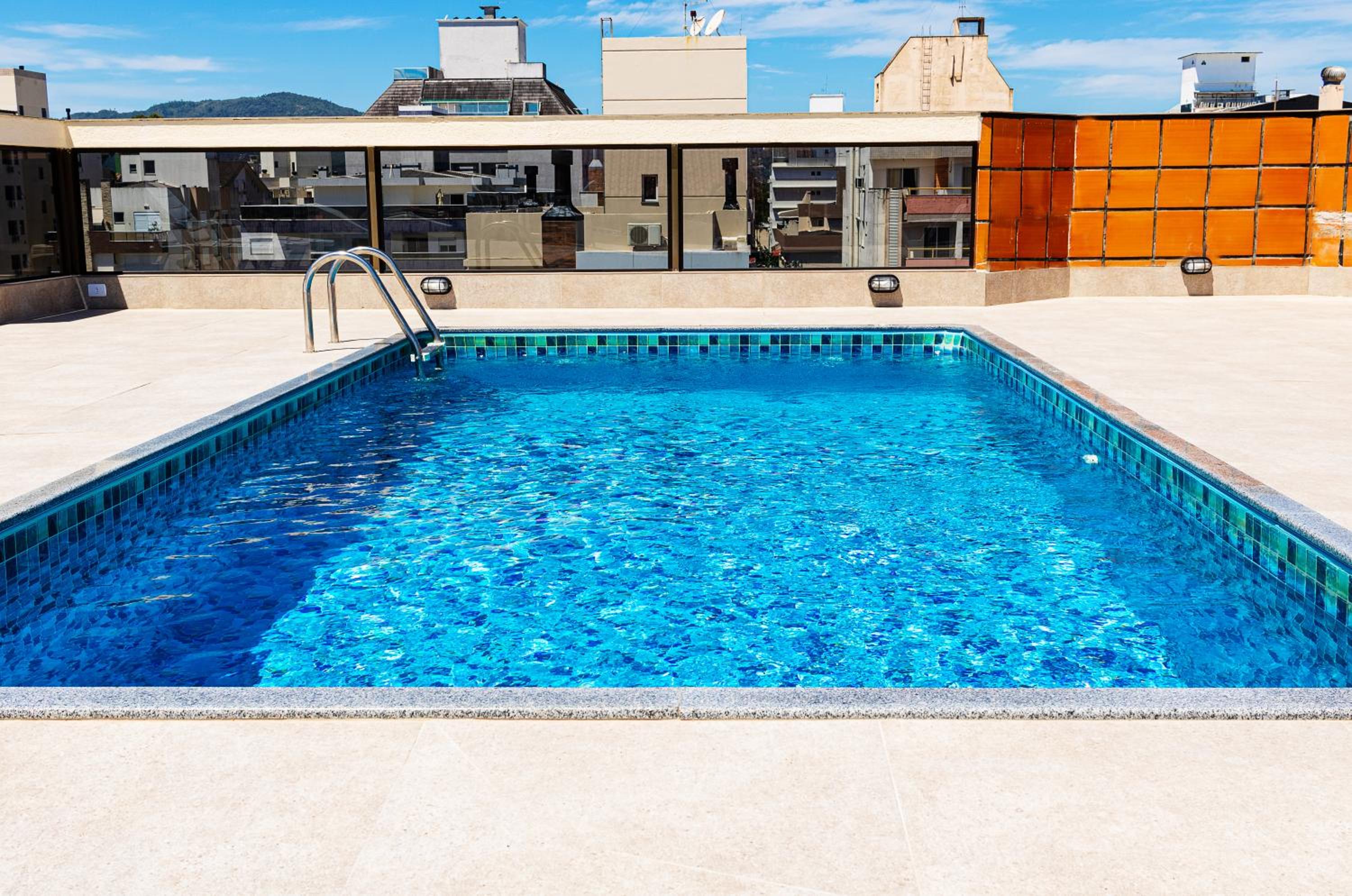 Ilhasul Hotel Residencia, hotel con piscina en Florianópolis