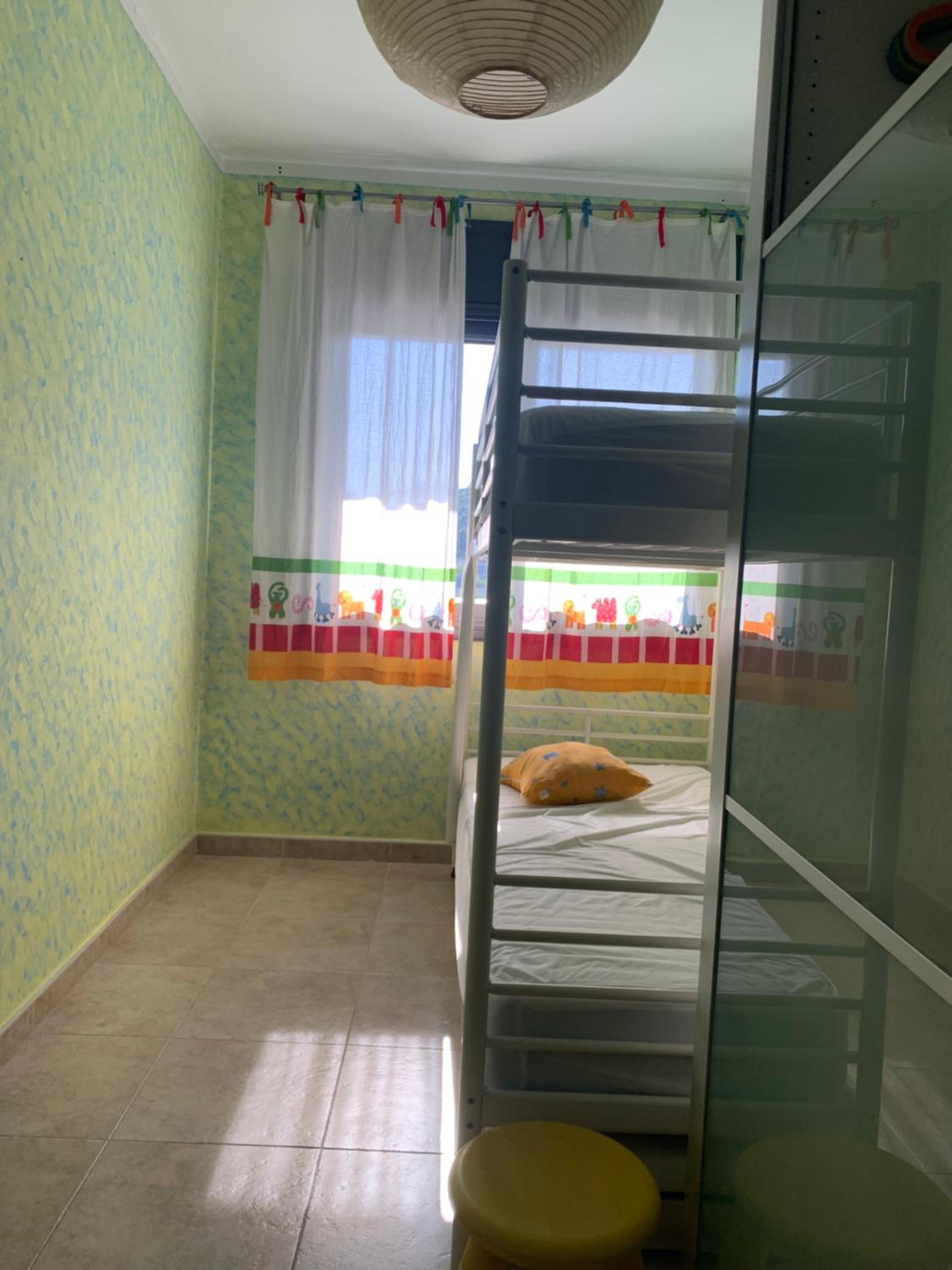 Perfect located family flat photo 4