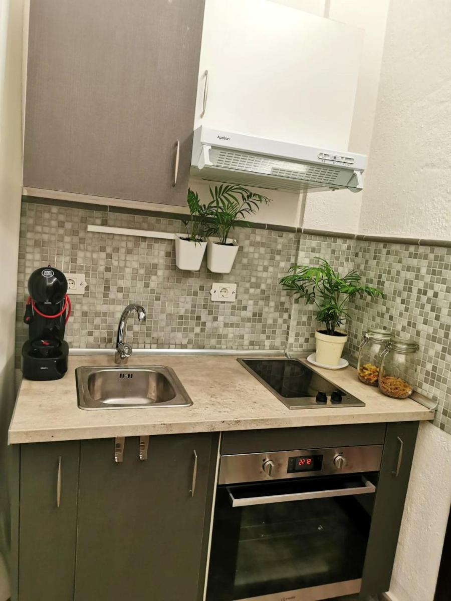 Studio with shared pool enclosed garden and wifi at Palm Mar photo 3