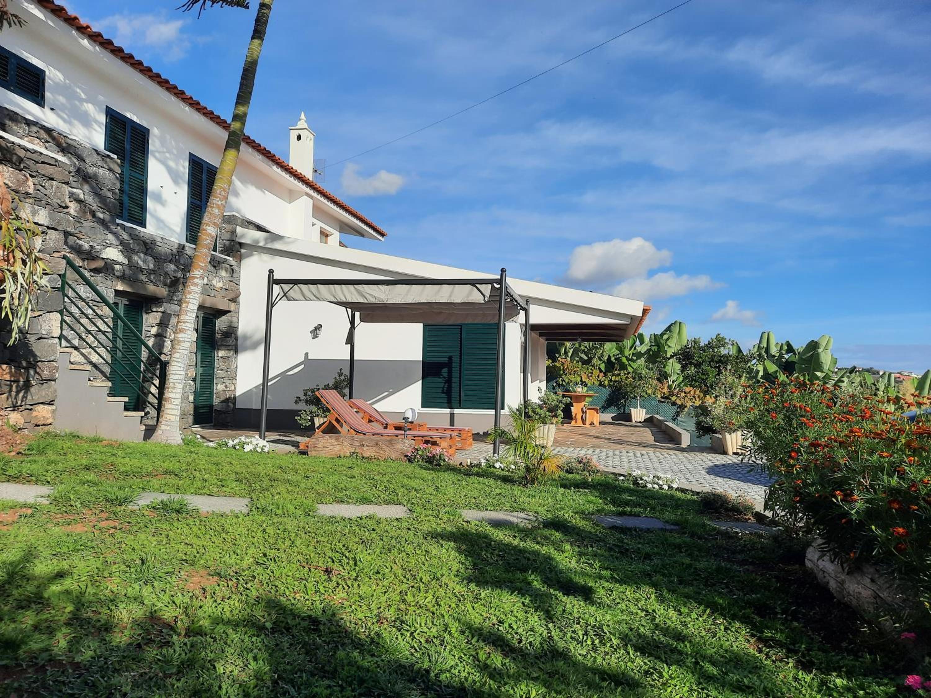 Dr. Cabral Barreto view 3