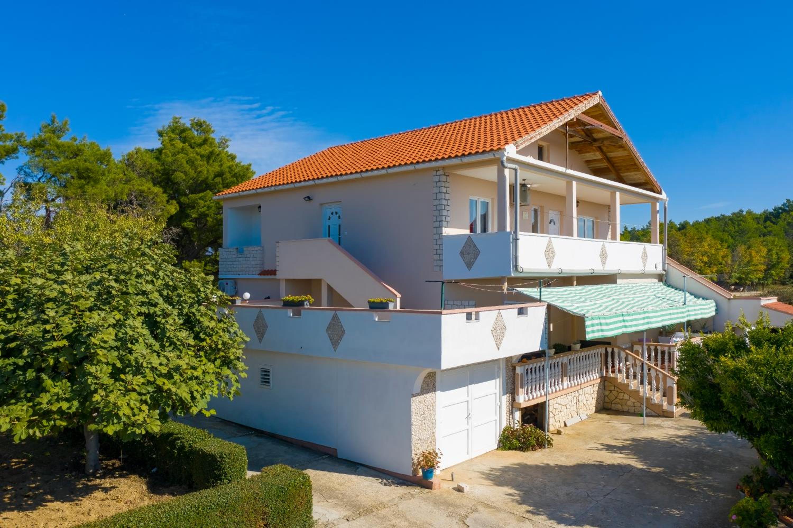 Apartments Luca view 2