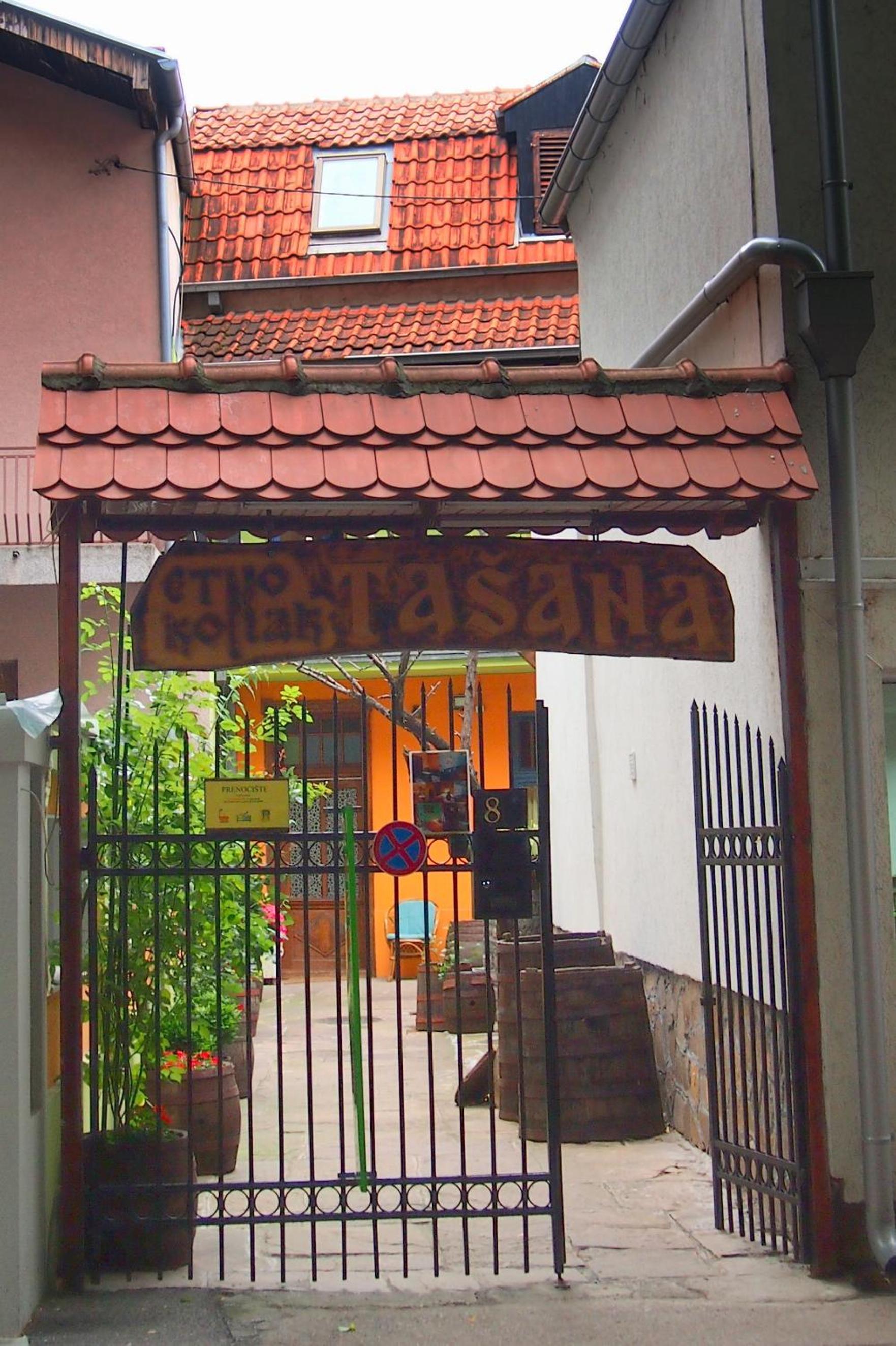 Photo 43