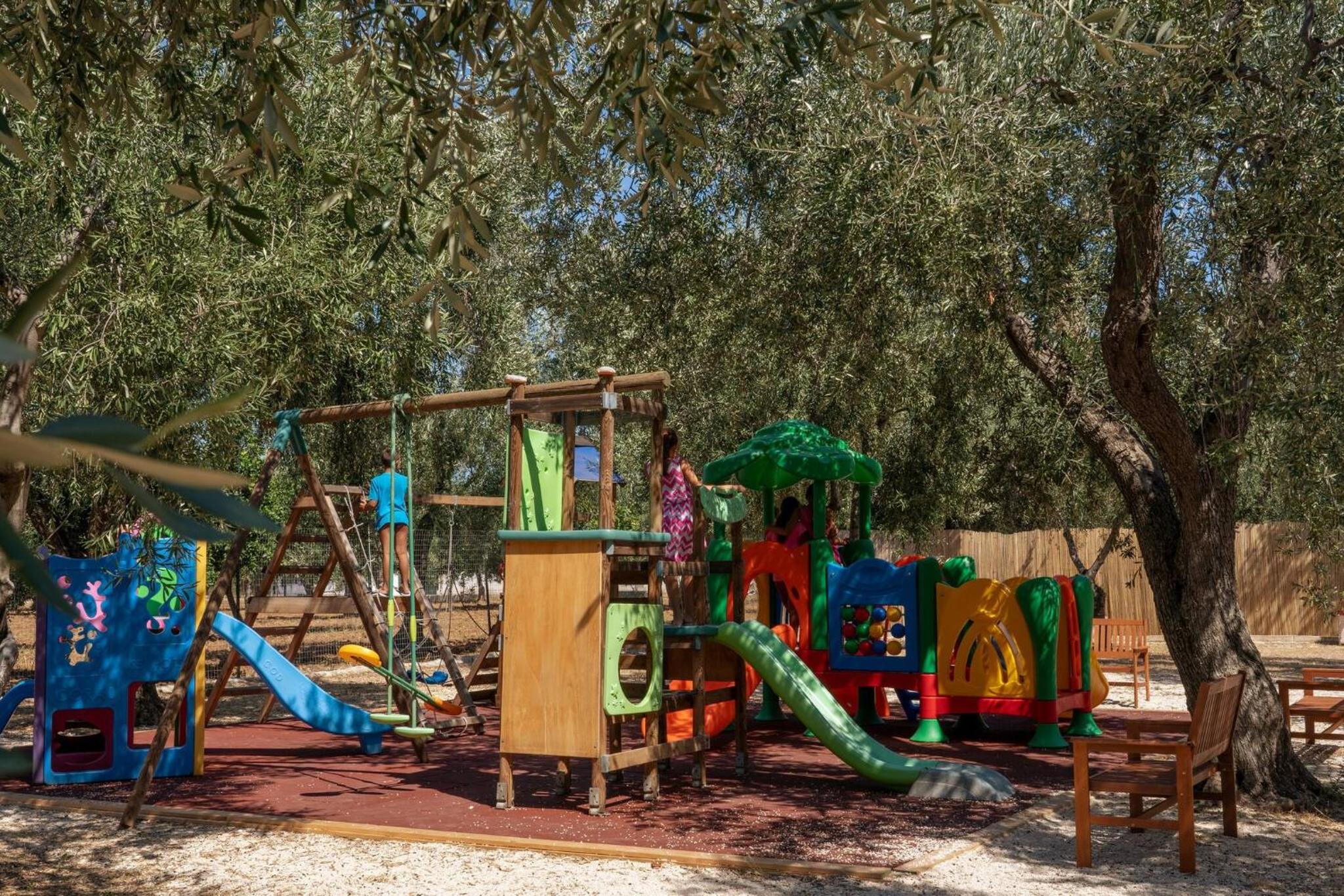 saracena Holiday Home with Beach and Swimming Pool