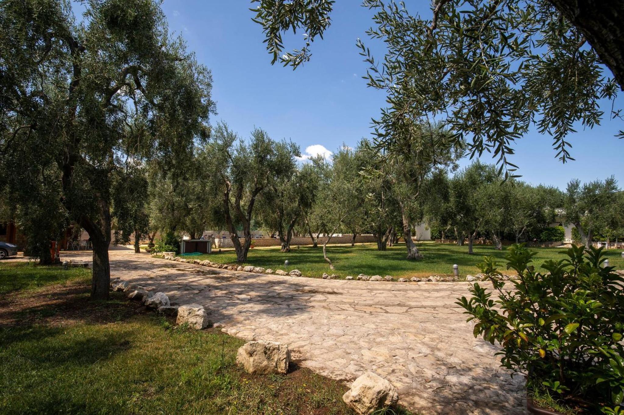 saracena Holiday Home with Beach and Swimming Pool