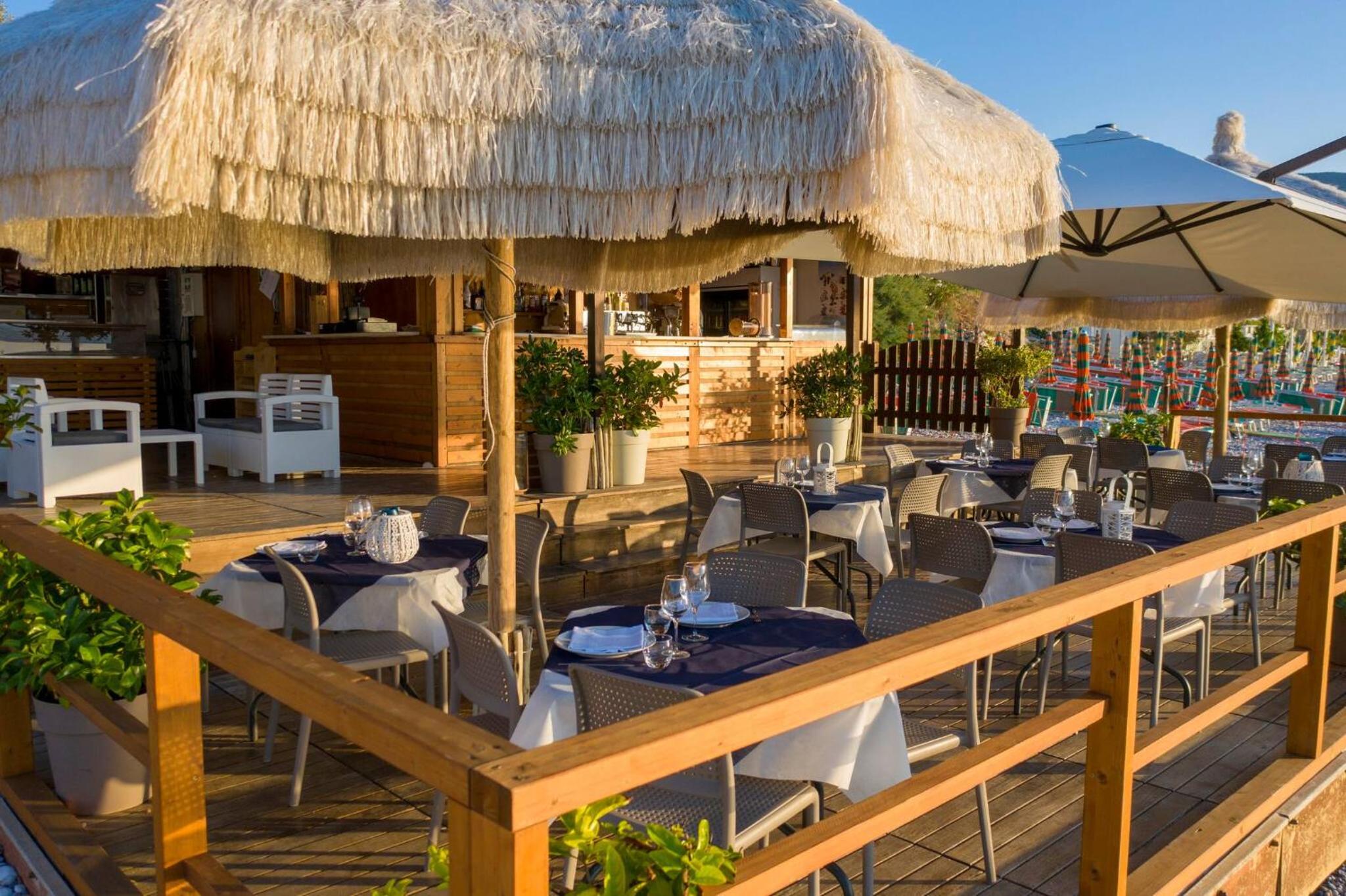 saracena Holiday Home with Beach and Swimming Pool