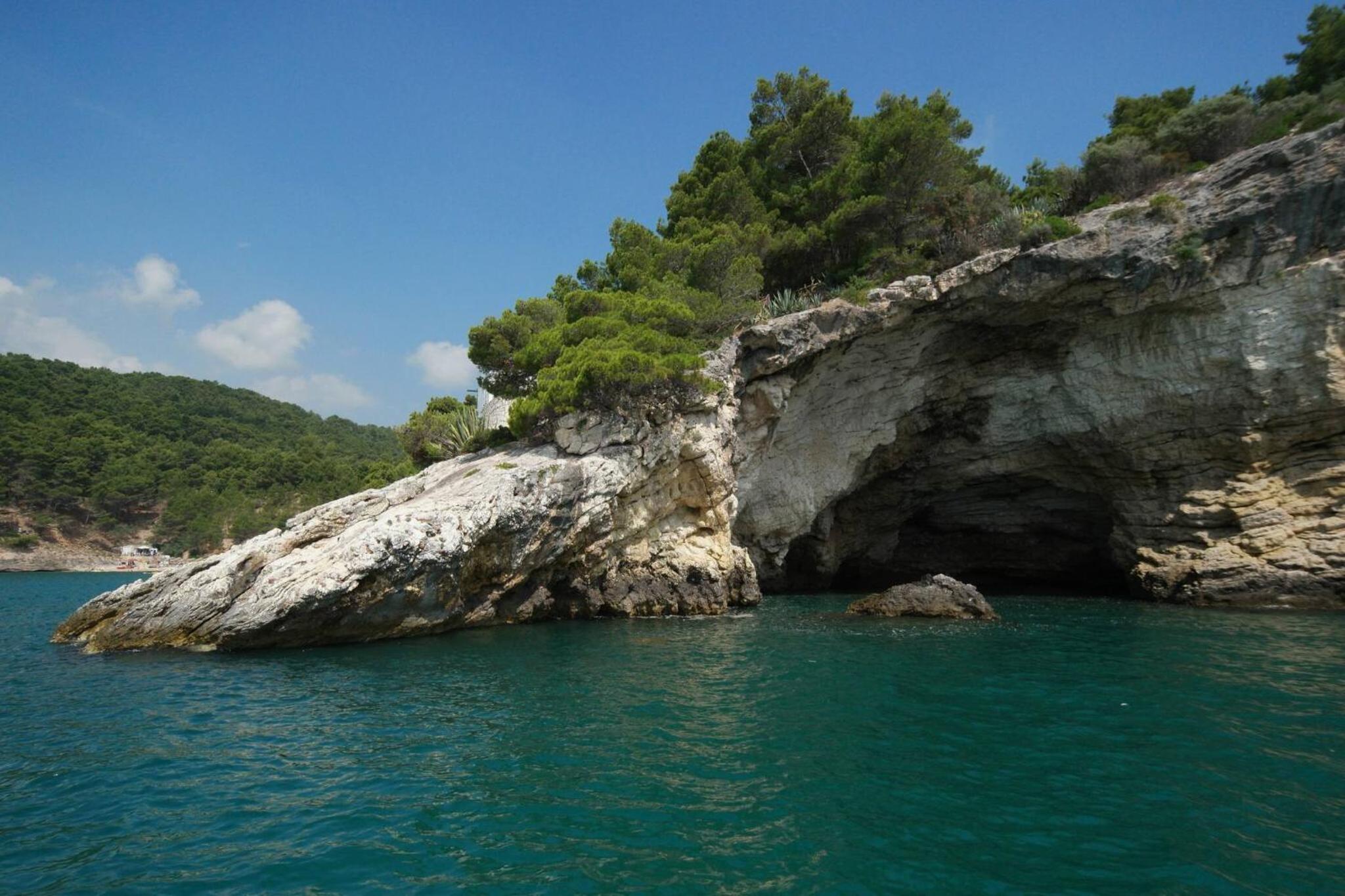 saracena Holiday Home with Beach and Swimming Pool